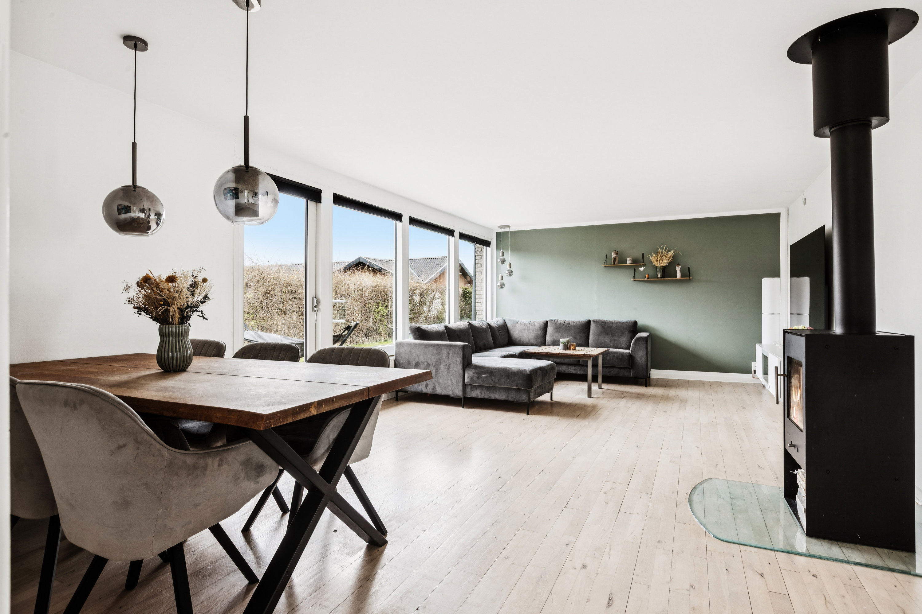 Fremhævet stue billede i fuldskærmstilstand. Billede af Leiden Alle 16, 2791 Dragør