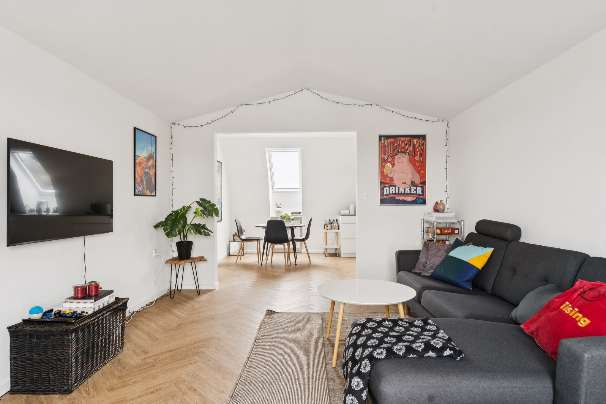 Fremhævet stue billede i fuldskærmstilstand. Billede af Grønvang 14, 1. tv., 8960 Randers SØ