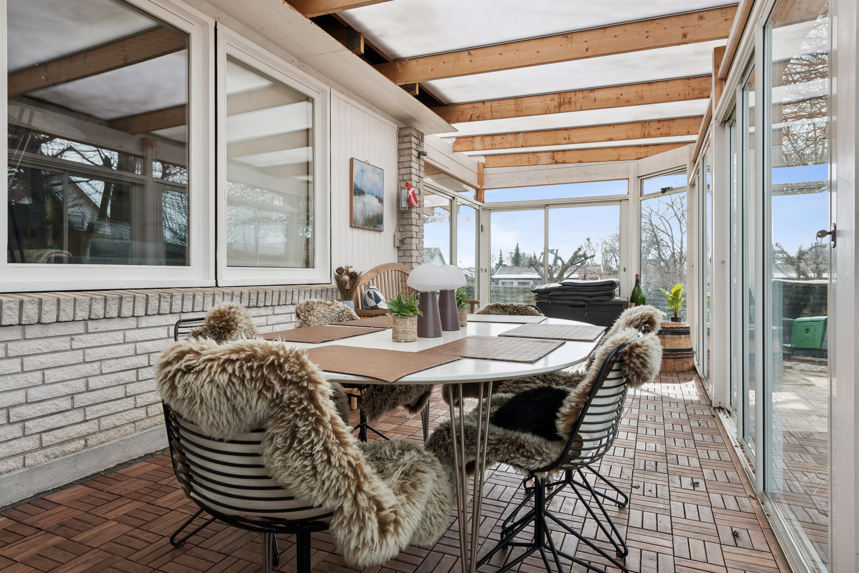 Fremhævet terrasse billede i fuldskærmstilstand. Billede af Tranegilde Strandvej 77, 2635 Ishøj