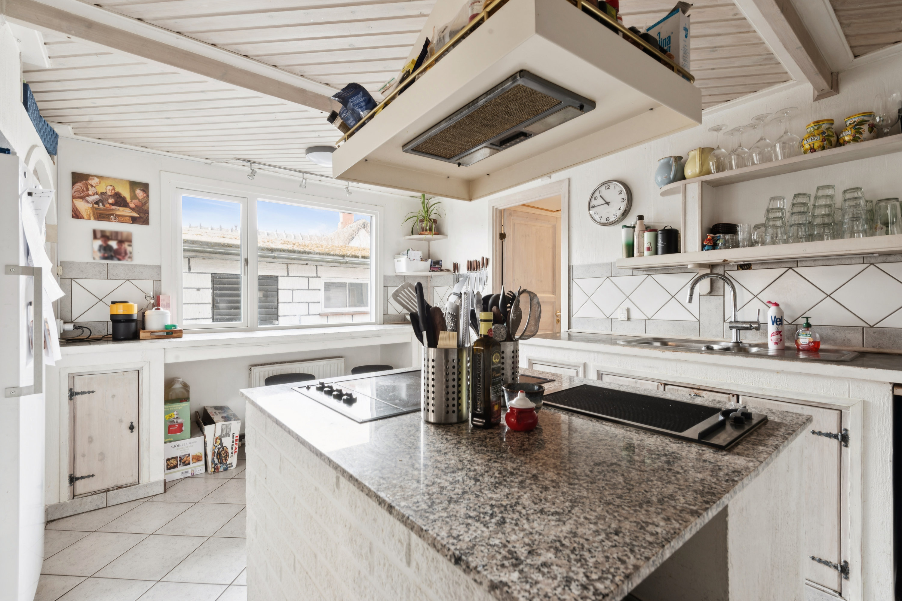 Fremhævet køkken billede i fuldskærmstilstand. Billede af Tranegilde Strandvej 77, 2635 Ishøj