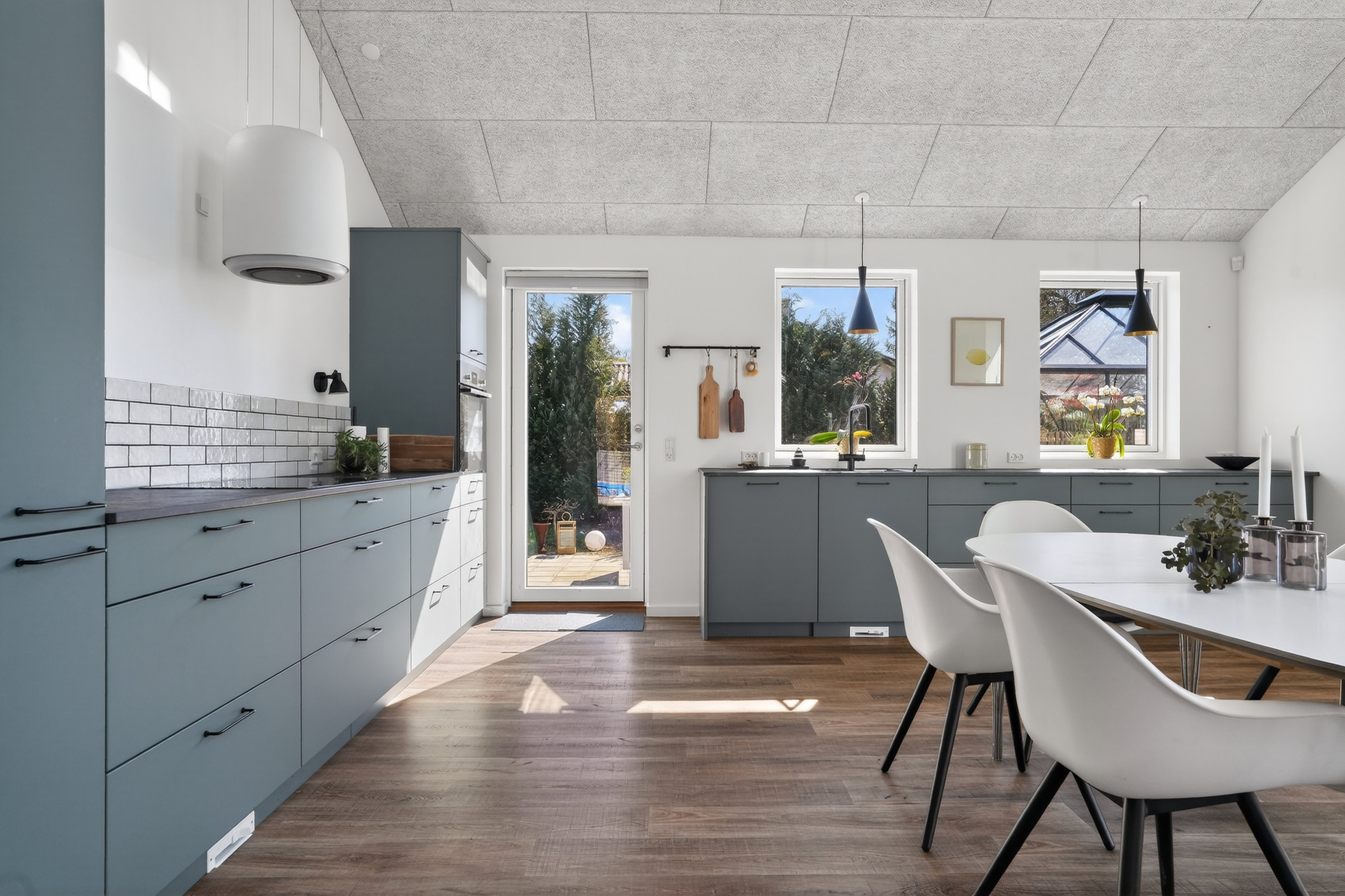 Fremhævet køkken billede i fuldskærmstilstand. Billede af Stenhøjalle 6, 4581 Rørvig