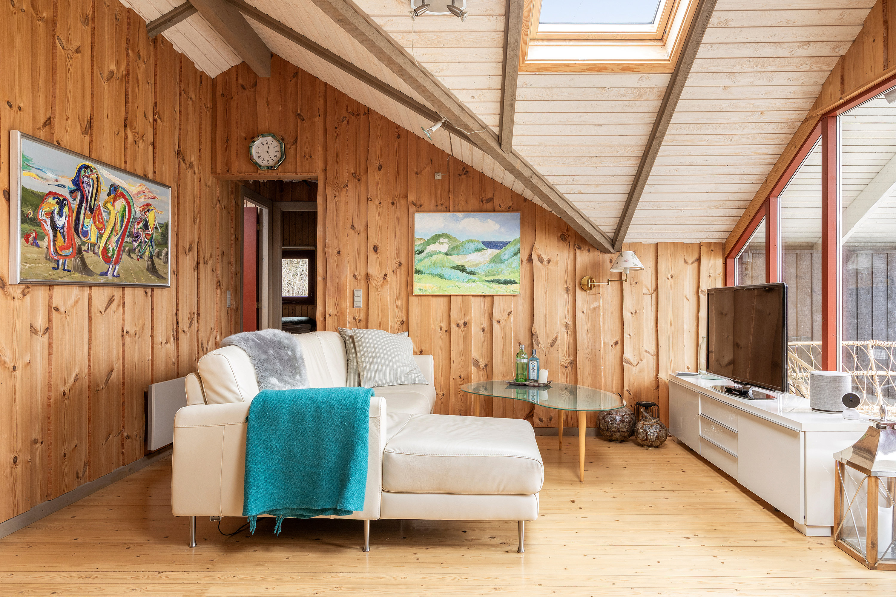 Fremhævet stue billede i fuldskærmstilstand. Billede af Agerkær 25, Udsholt, 3250 Gilleleje