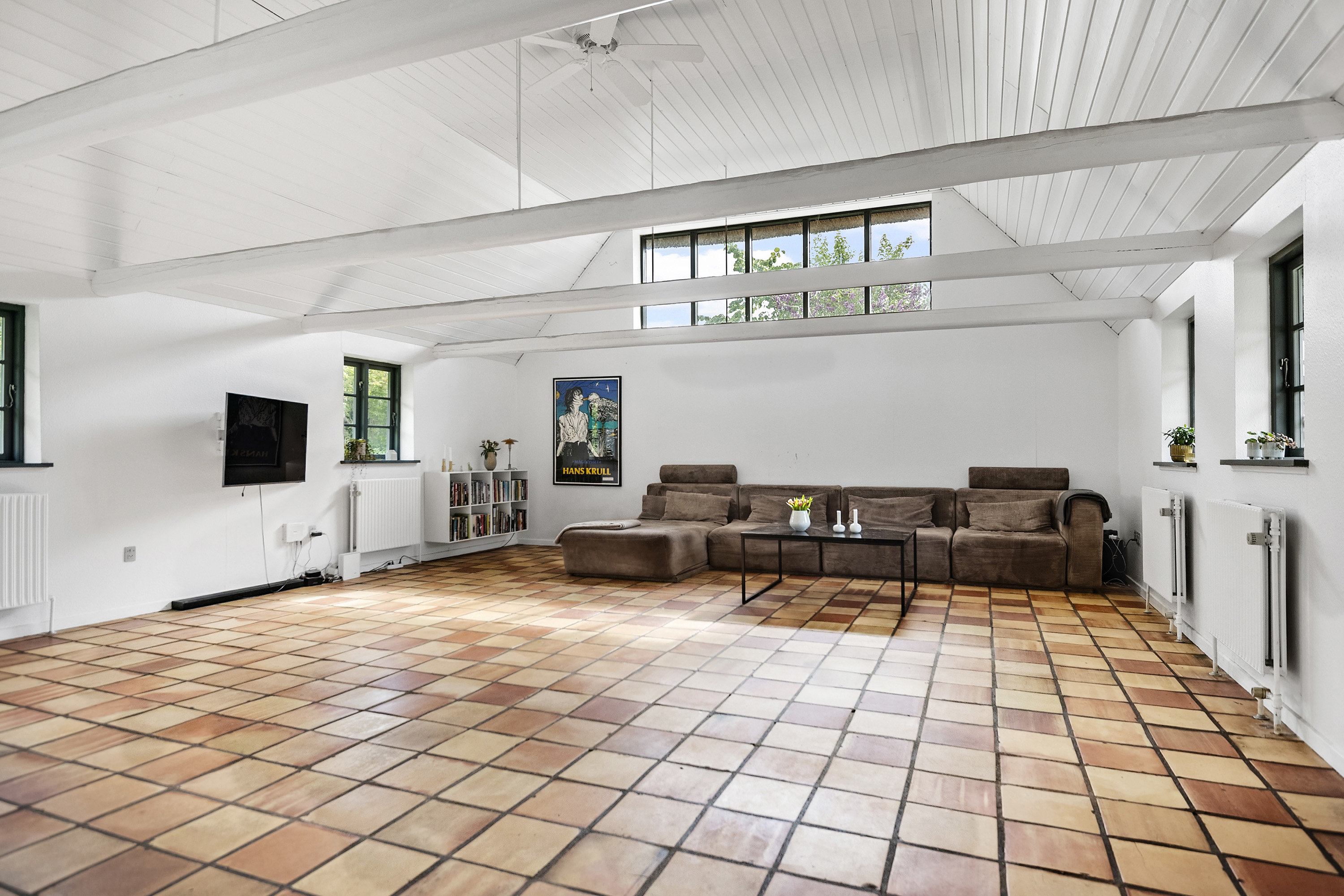 Fremhævet stue billede i fuldskærmstilstand. Billede af Alrøvej 160, Amstrup, 8300 Odder