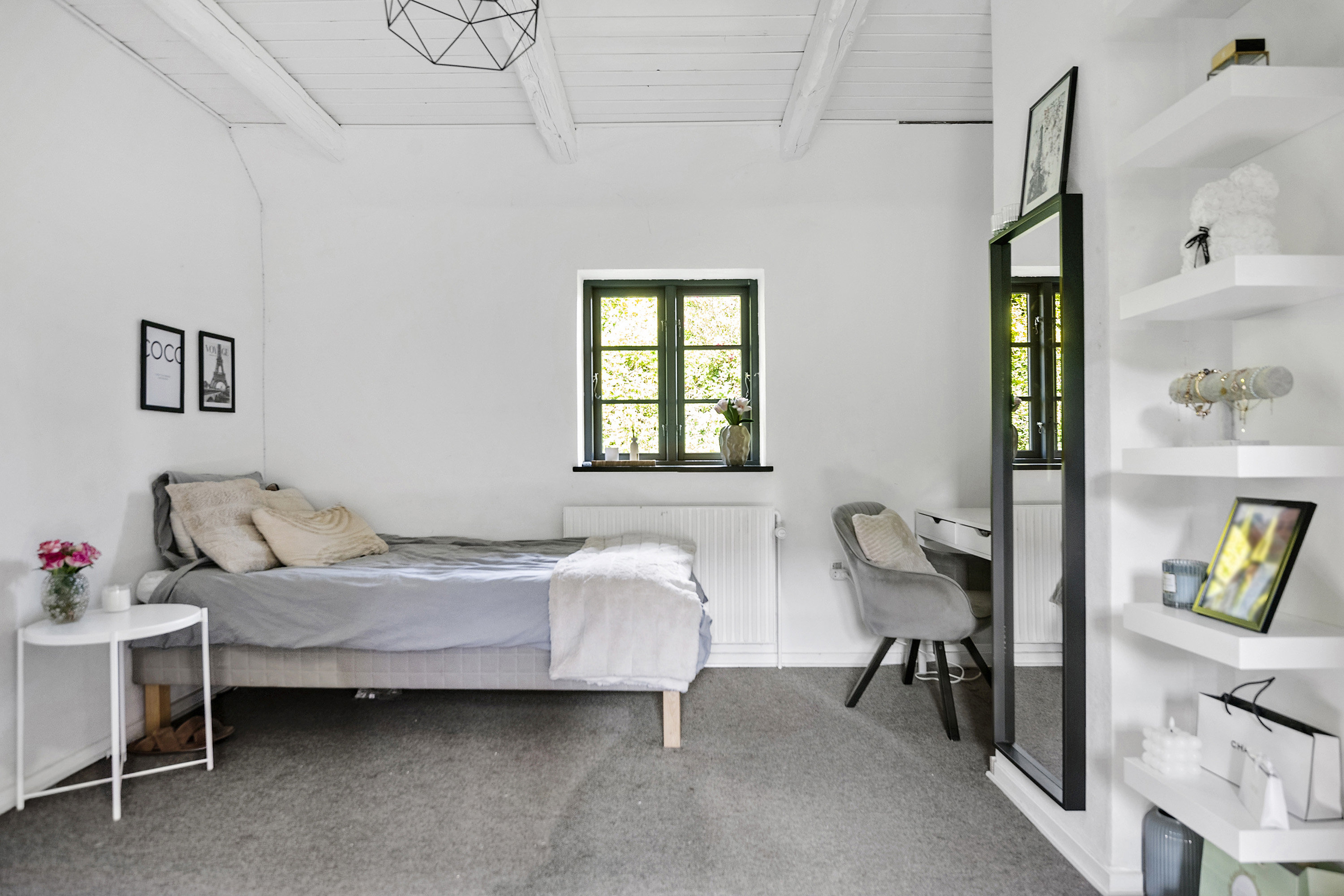 Fremhævet soveværelse billede i fuldskærmstilstand. Billede af Alrøvej 160, Amstrup, 8300 Odder