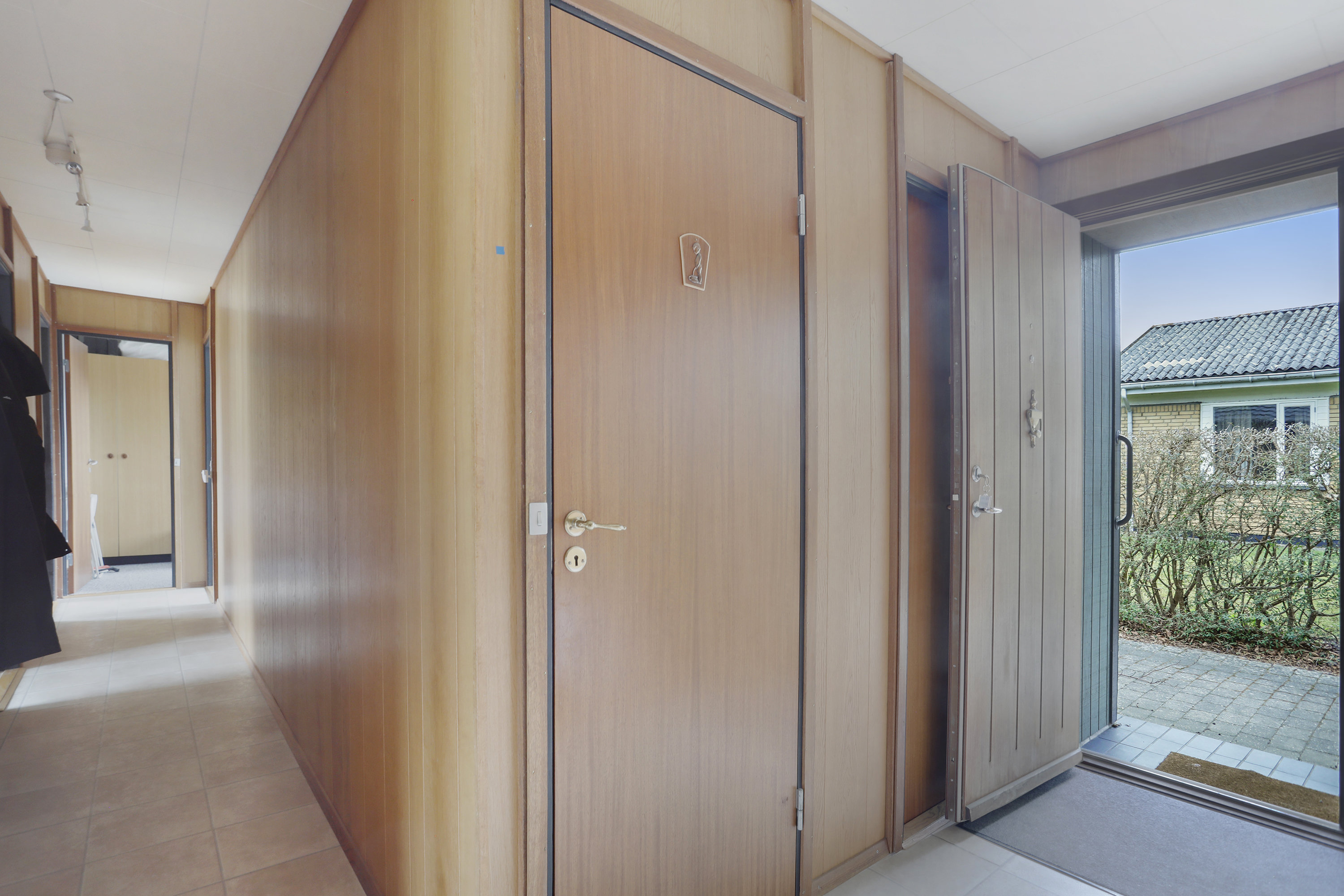 Fremhævet gang billede i fuldskærmstilstand. Billede af Lindeengen 97, 2740 Skovlunde