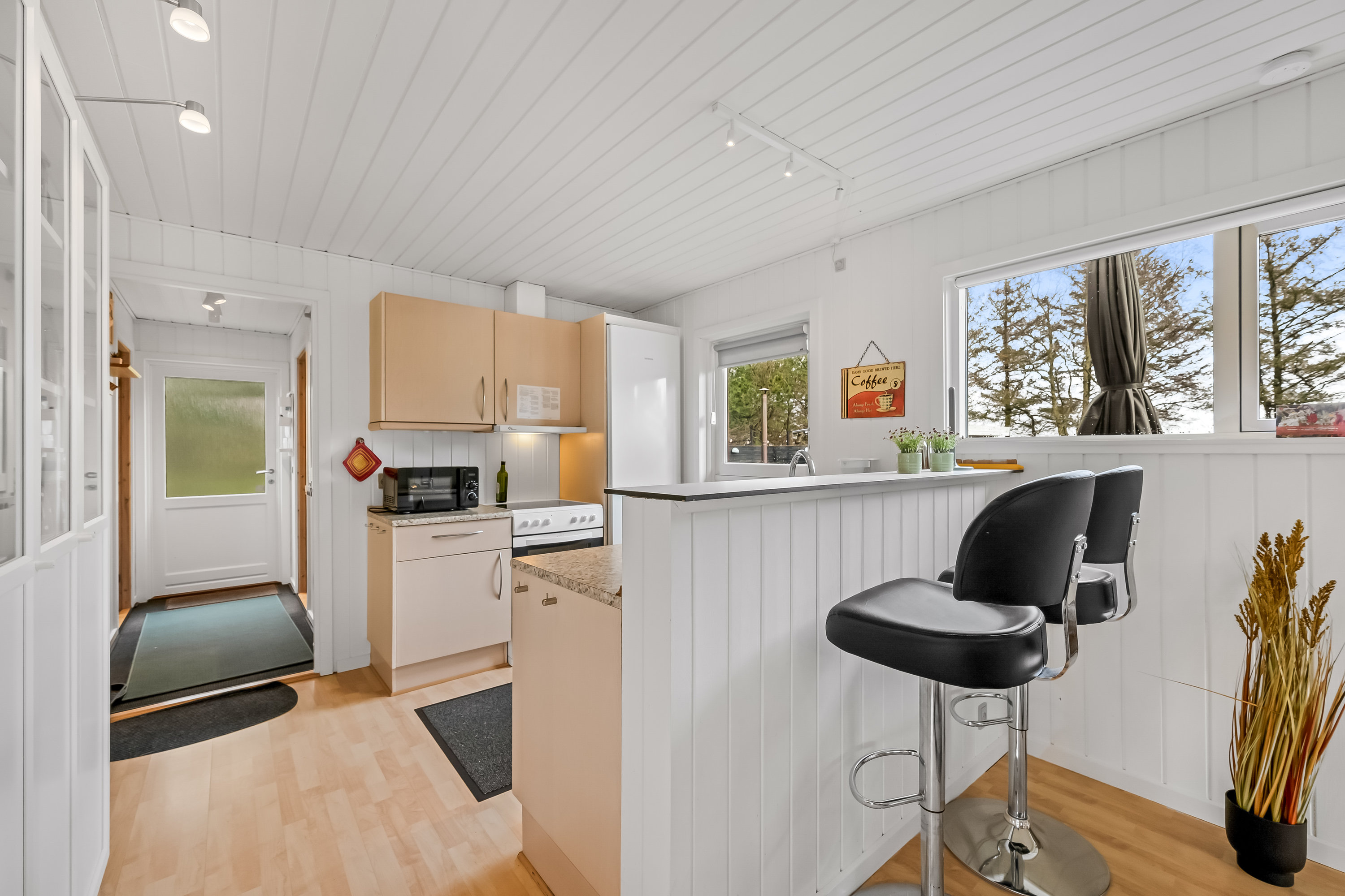 Fremhævet køkken billede i fuldskærmstilstand. Billede af Rørvænget 23, Stauning, 6900 Skjern