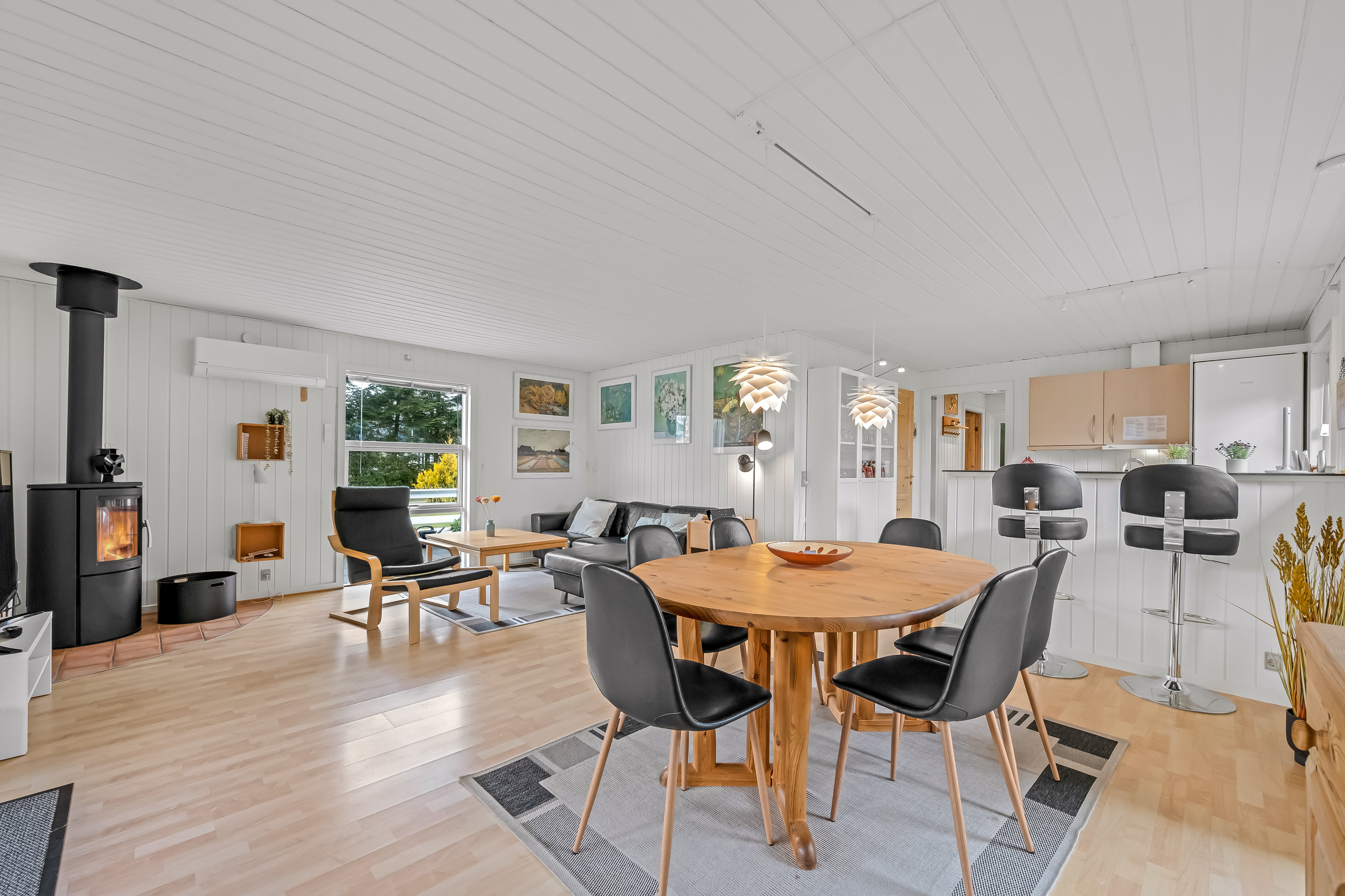 Fremhævet stue billede i fuldskærmstilstand. Billede af Rørvænget 23, Stauning, 6900 Skjern