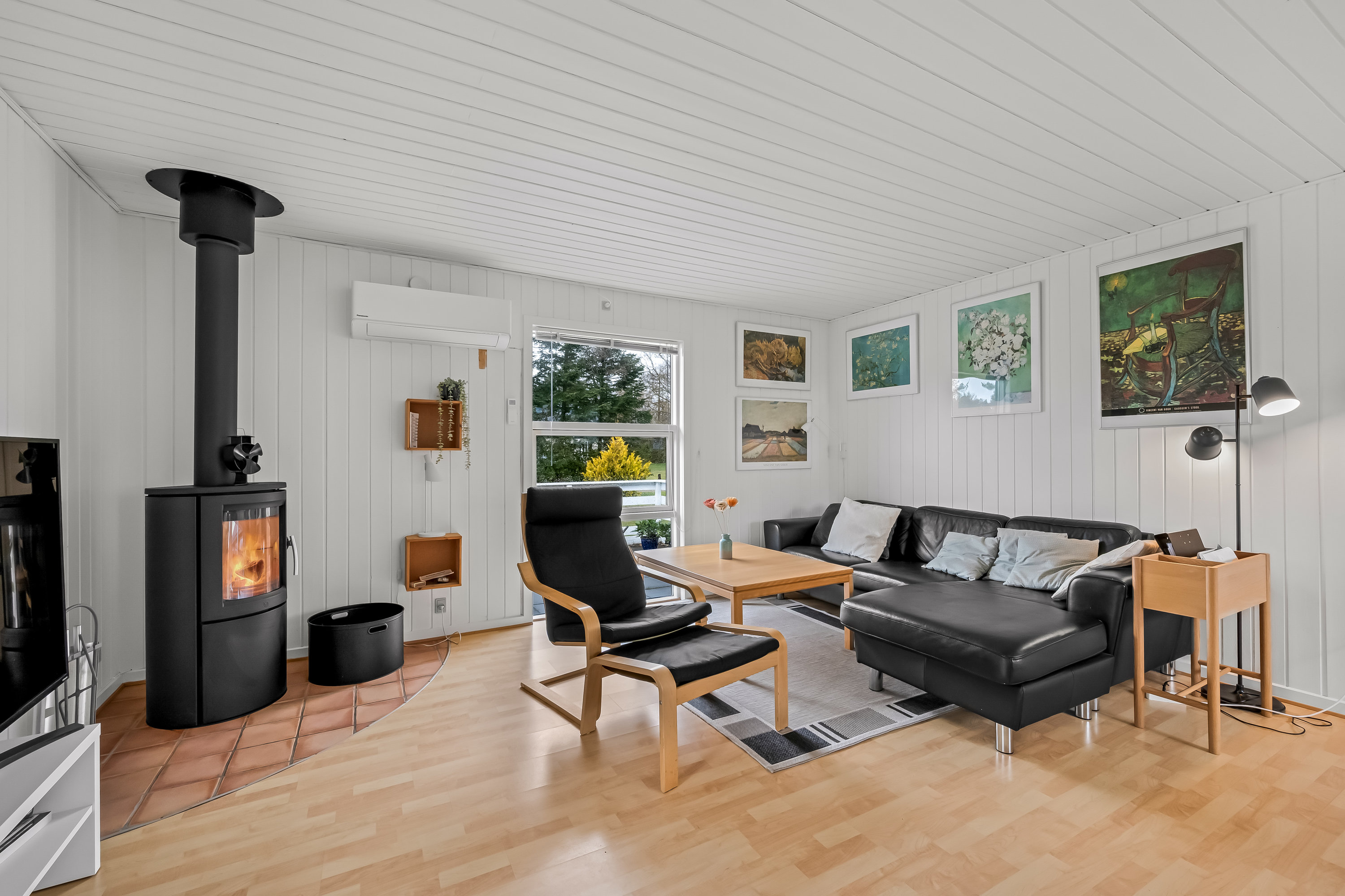 Fremhævet stue billede i fuldskærmstilstand. Billede af Rørvænget 23, Stauning, 6900 Skjern