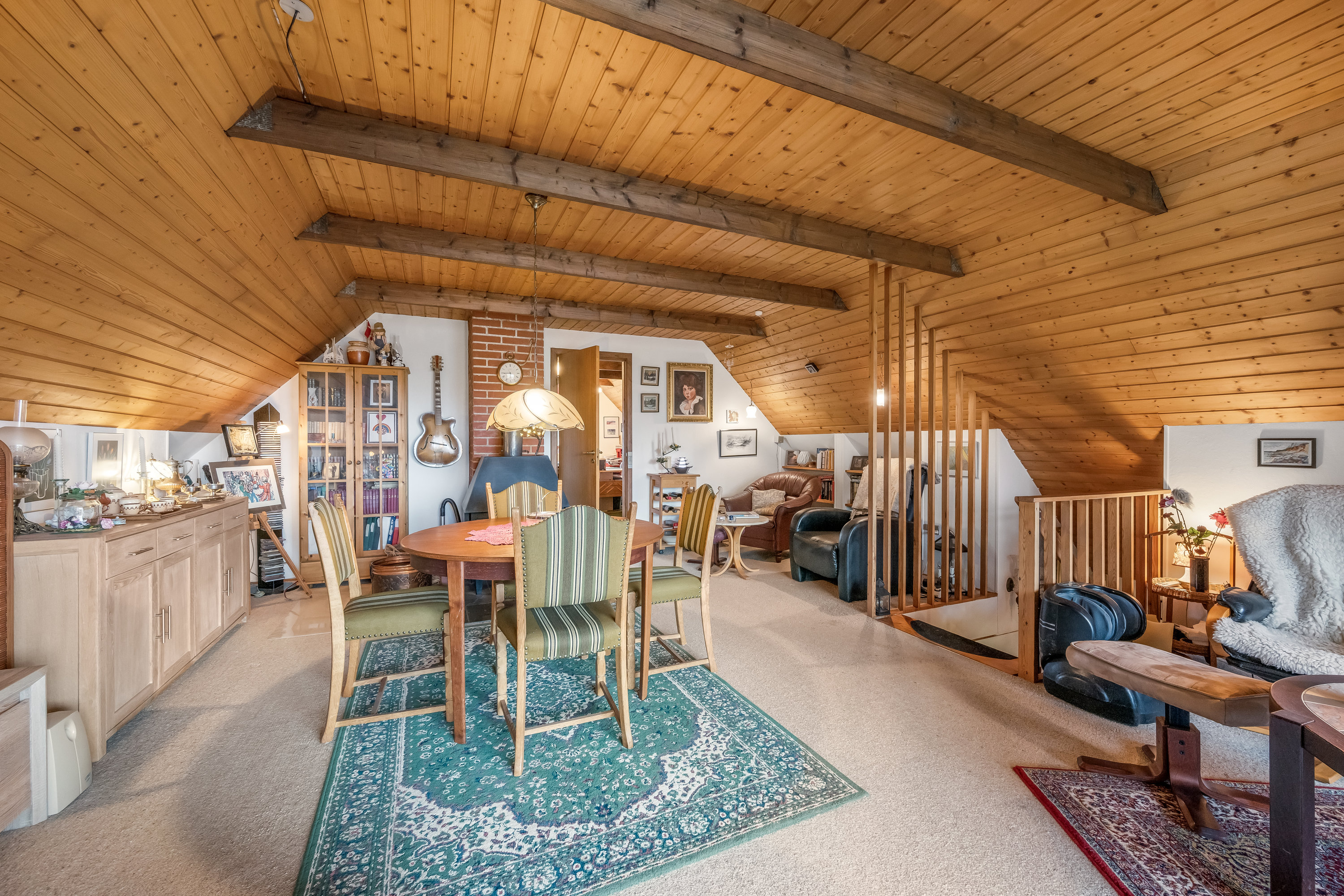 Fremhævet stue billede i fuldskærmstilstand. Billede af Skovbrynet 17, Ølstrup, 6950 Ringkøbing