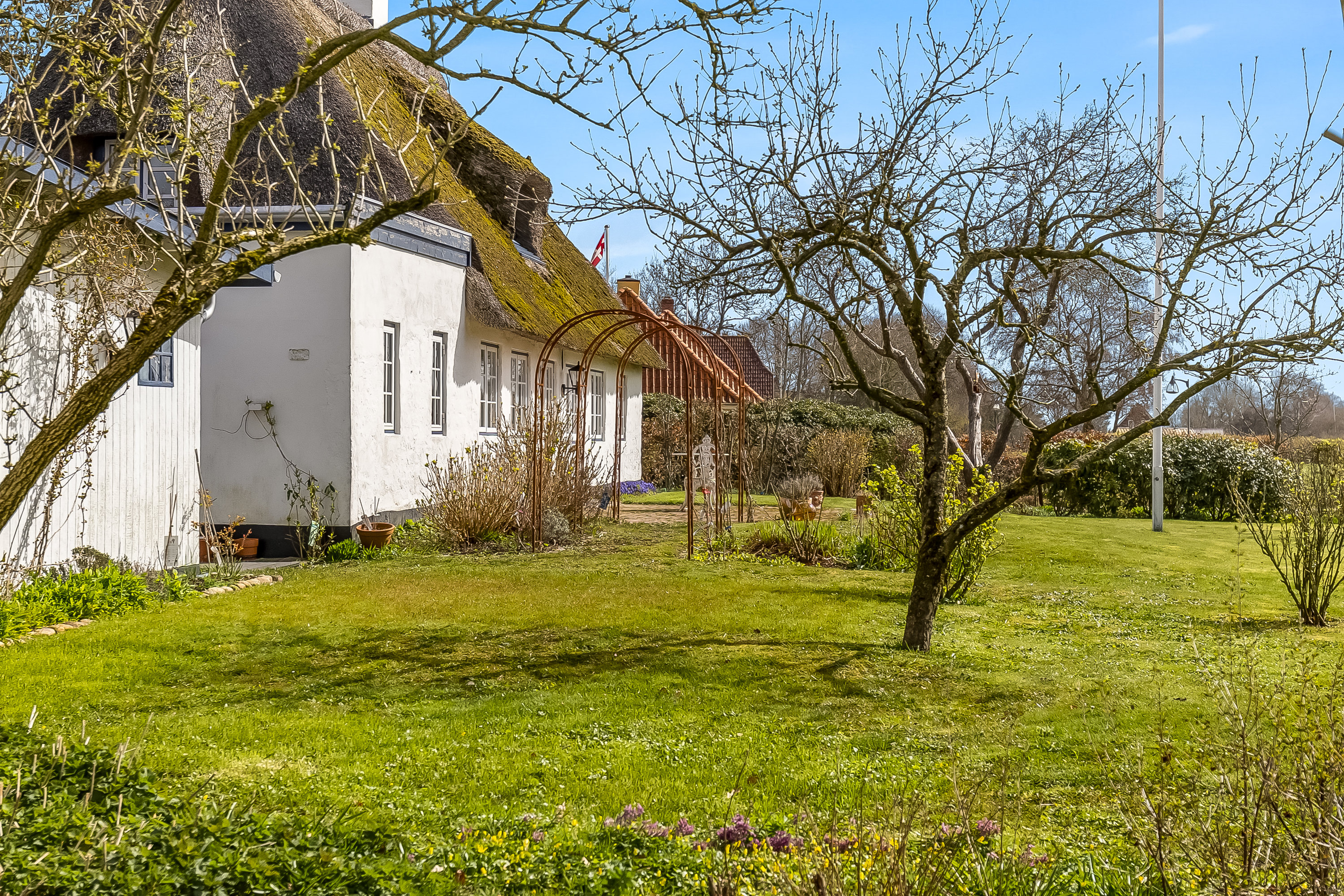 Fremhævet facade billede i fuldskærmstilstand. Billede af Strædet 27, Møgeltønder, 6270 Tønder