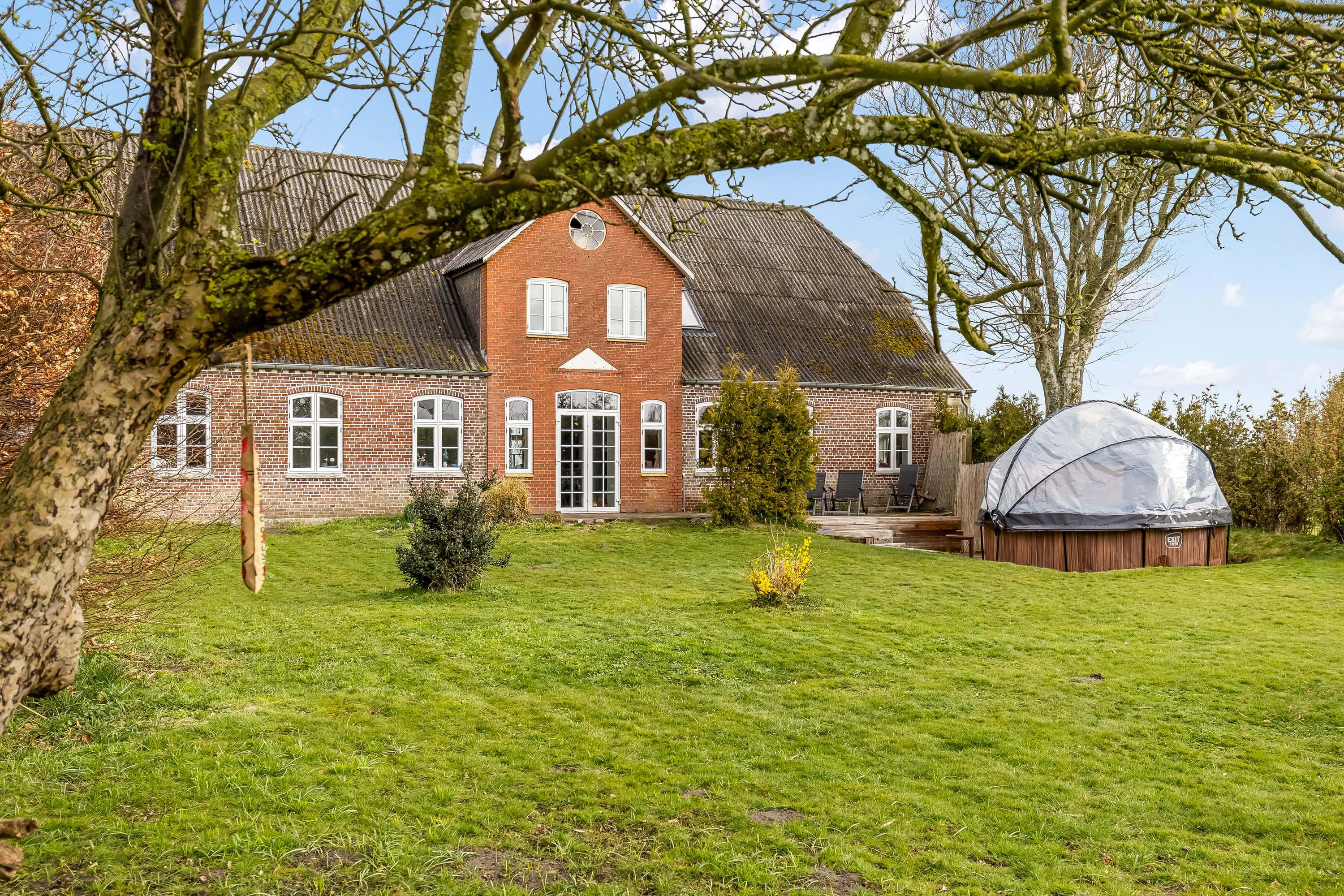 Fremhævet facade billede i fuldskærmstilstand. Billede af Vestervej 24, Ballum, 6261 Bredebro