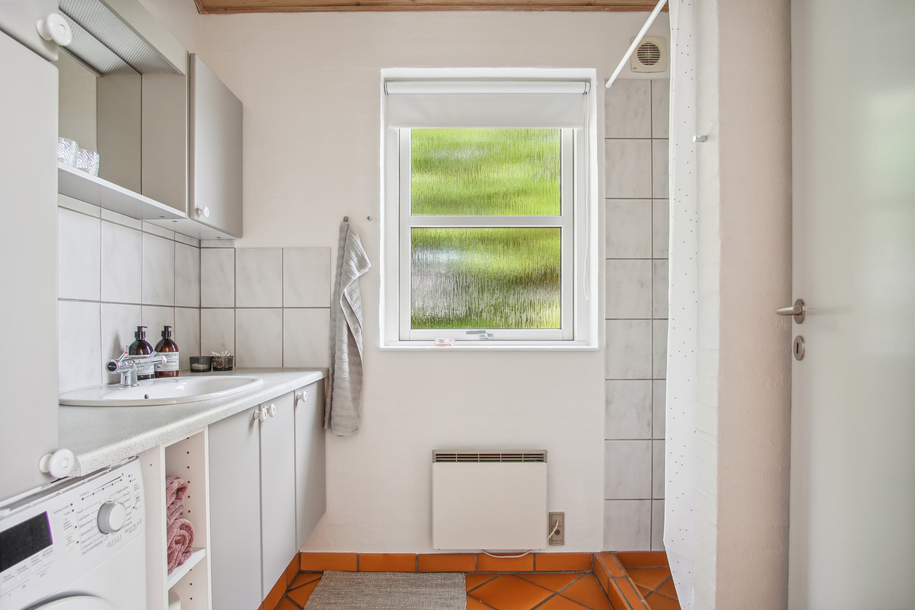 Fremhævet køkken billede i fuldskærmstilstand. Billede af Skovduevej 183, Saksild Str, 8300 Odder