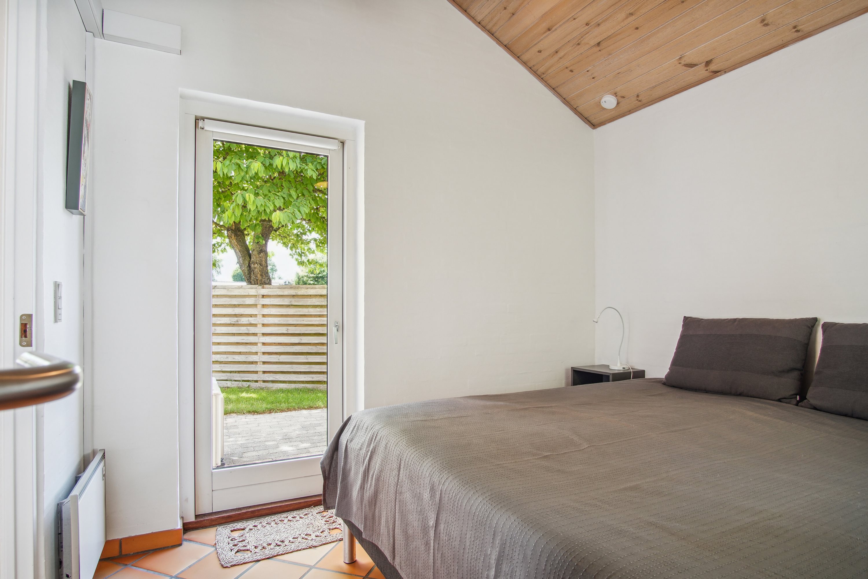 Fremhævet soveværelse billede i fuldskærmstilstand. Billede af Skovduevej 183, Saksild Str, 8300 Odder