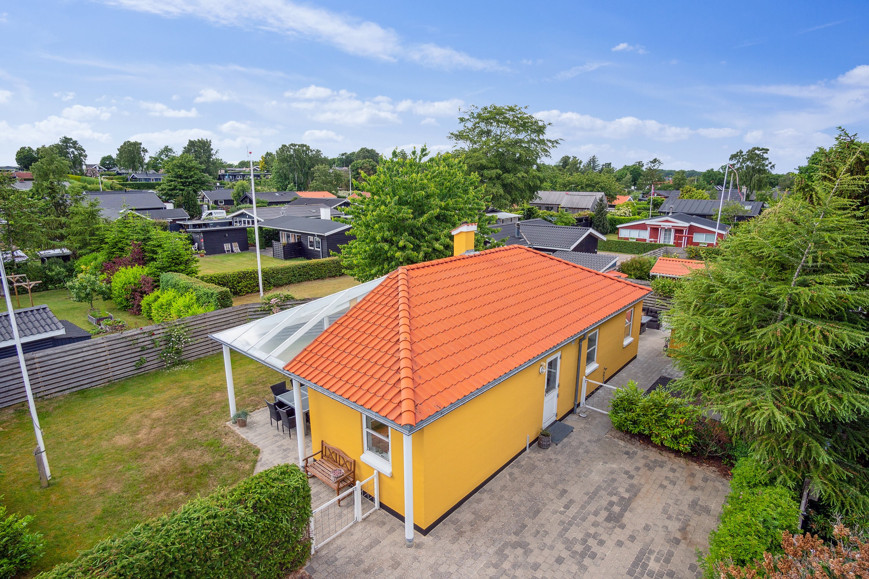 Fremhævet set fra haven billede i fuldskærmstilstand. Billede af Skovduevej 183, Saksild Str, 8300 Odder