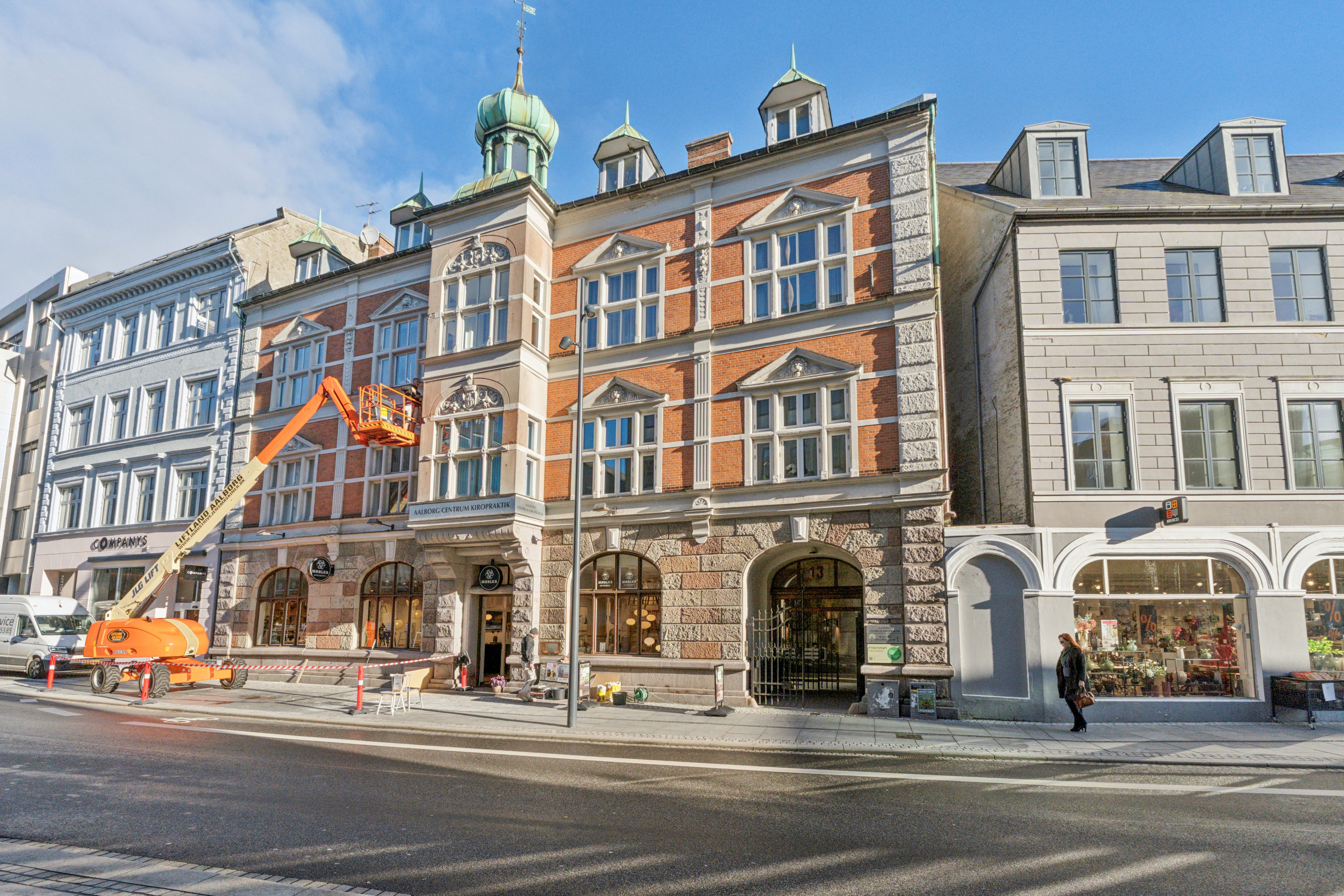 Fremhævet ejendommen billede i fuldskærmstilstand. Billede af Nytorv 13B, 2., 9000 Aalborg