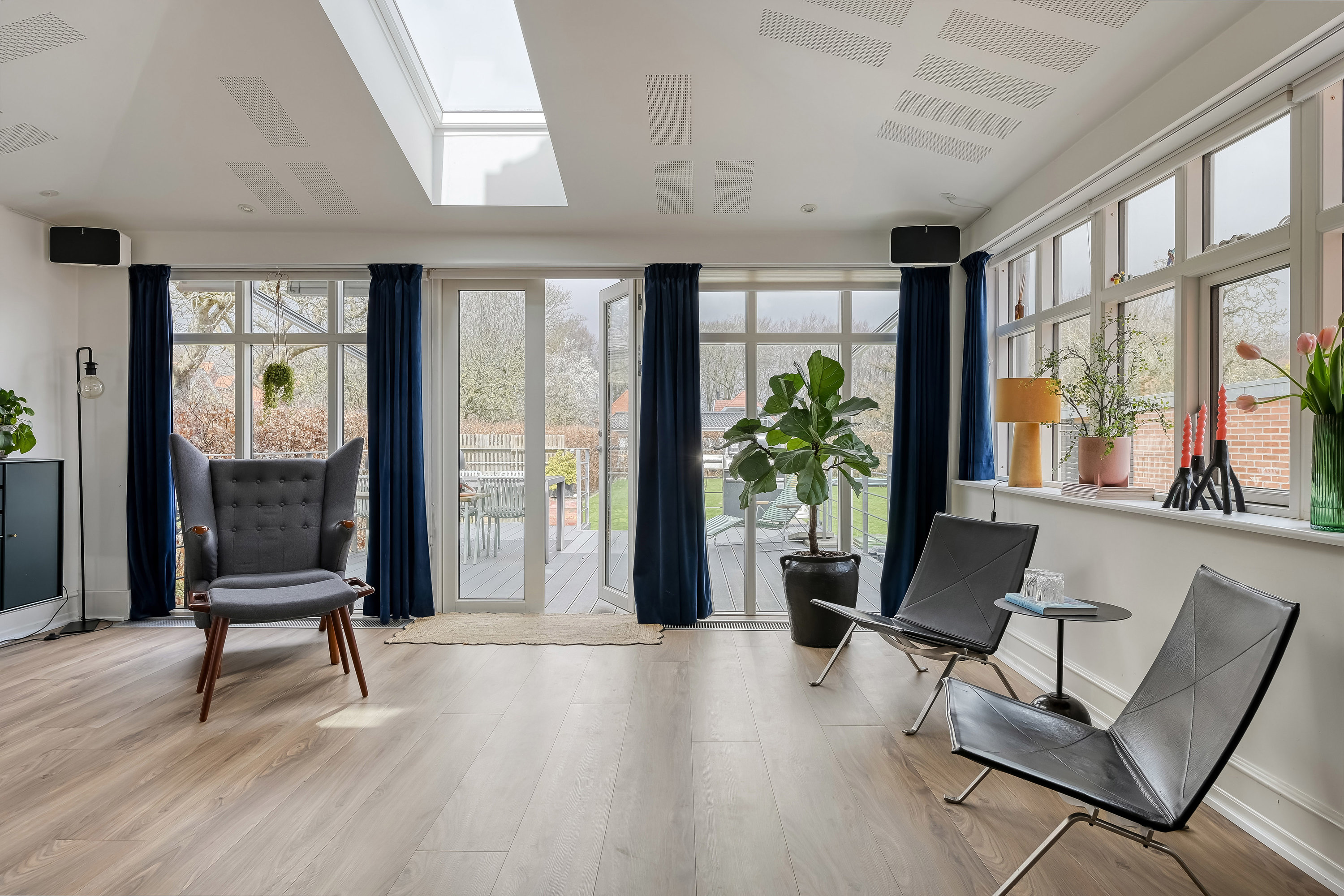 Fremhævet stue billede i fuldskærmstilstand. Billede af Søndervinge 3, 6700 Esbjerg