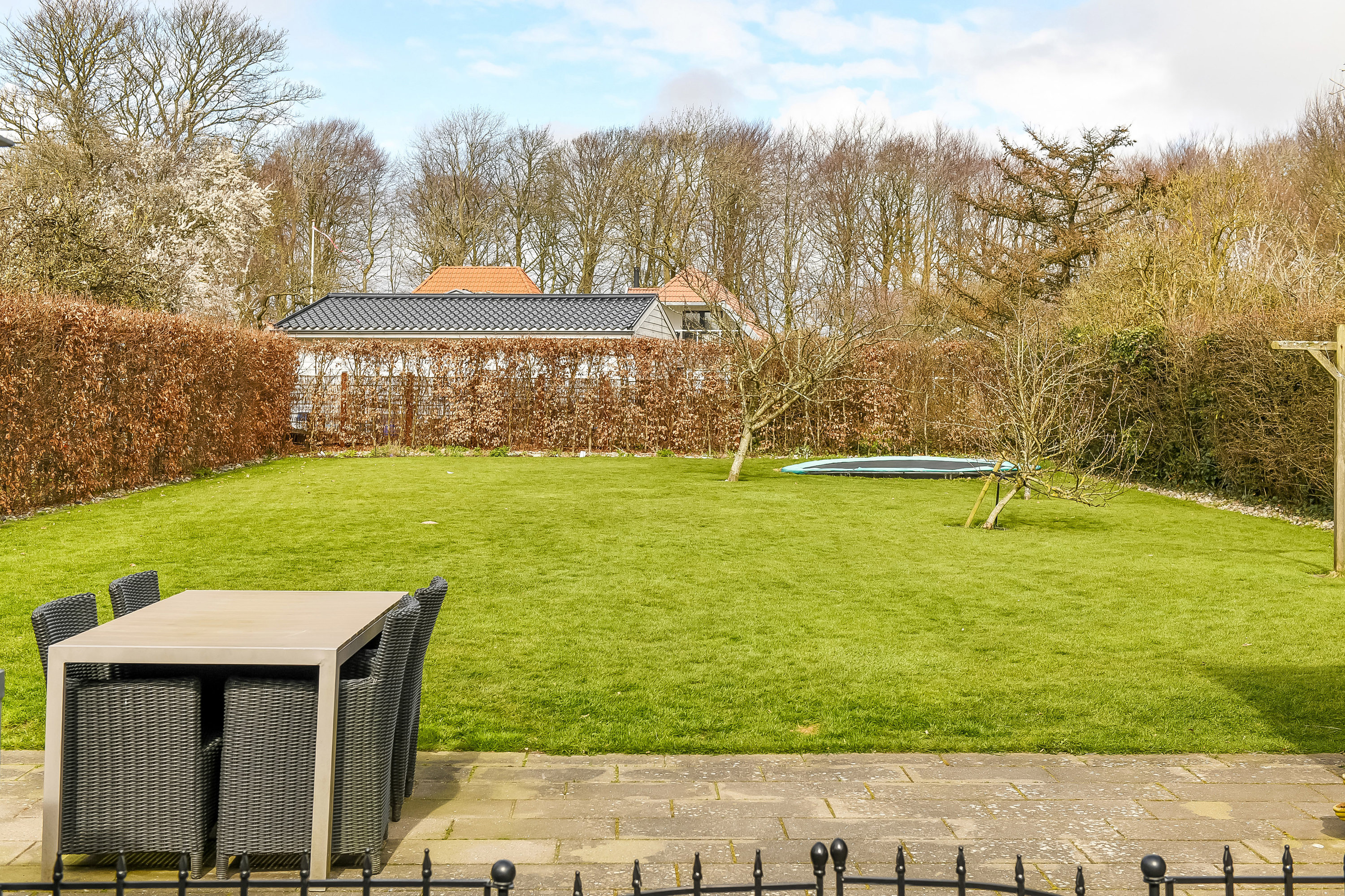 Fremhævet have billede i fuldskærmstilstand. Billede af Søndervinge 3, 6700 Esbjerg