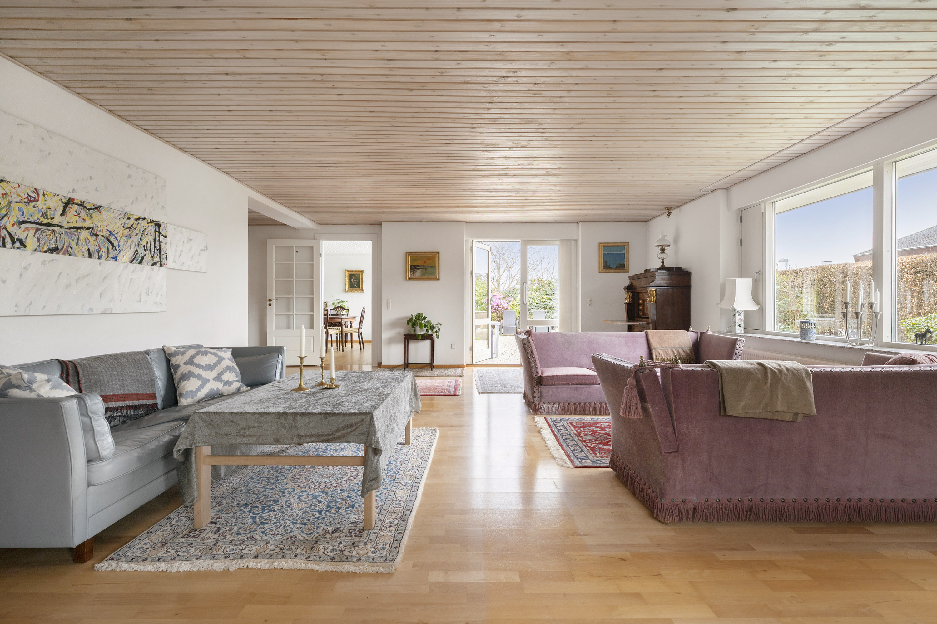 Fremhævet stue billede i fuldskærmstilstand. Billede af P W Tegners Vej 31, 3070 Snekkersten