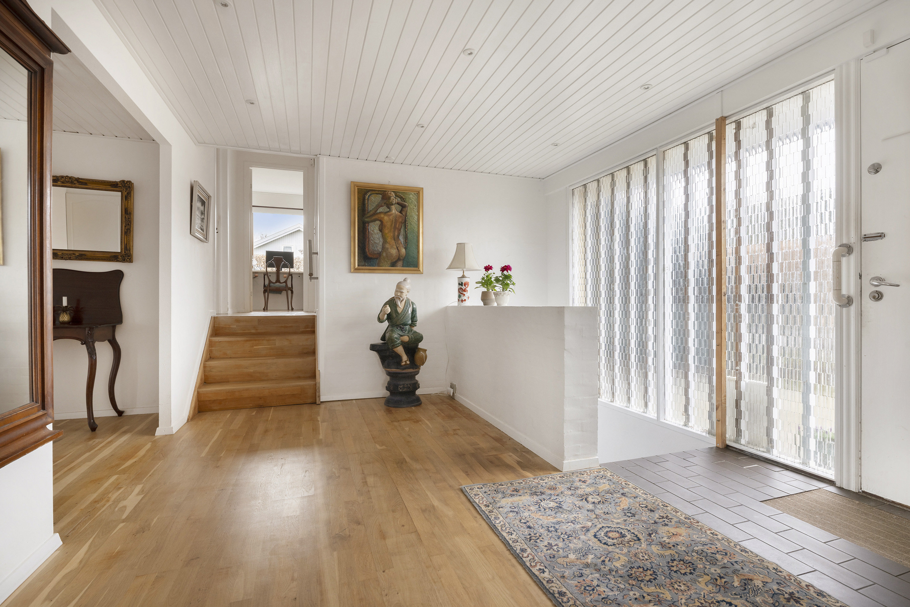 Fremhævet entré billede i fuldskærmstilstand. Billede af P W Tegners Vej 31, 3070 Snekkersten