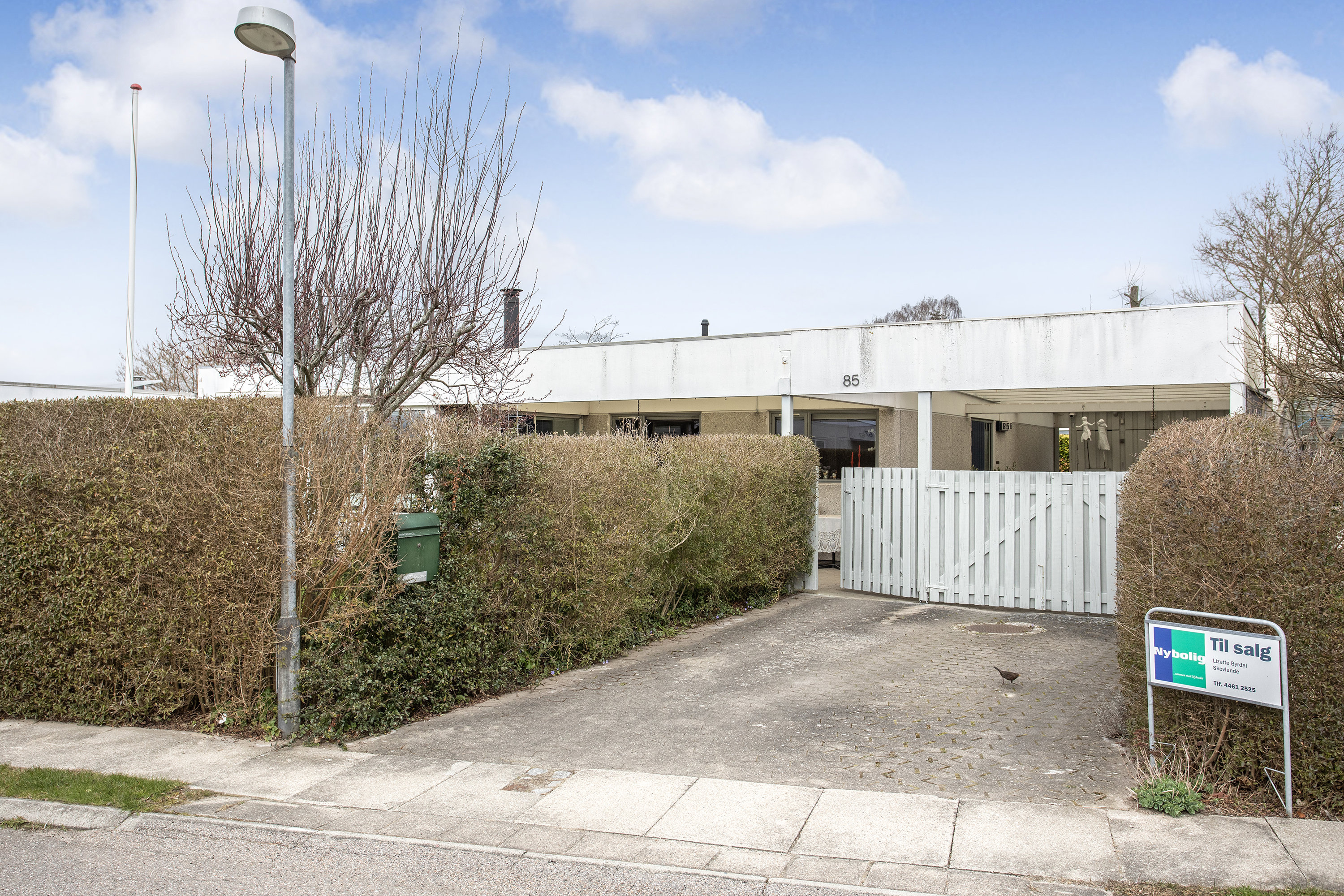 Fremhævet facade billede i fuldskærmstilstand. Billede af Rørløkken 85, 2730 Herlev