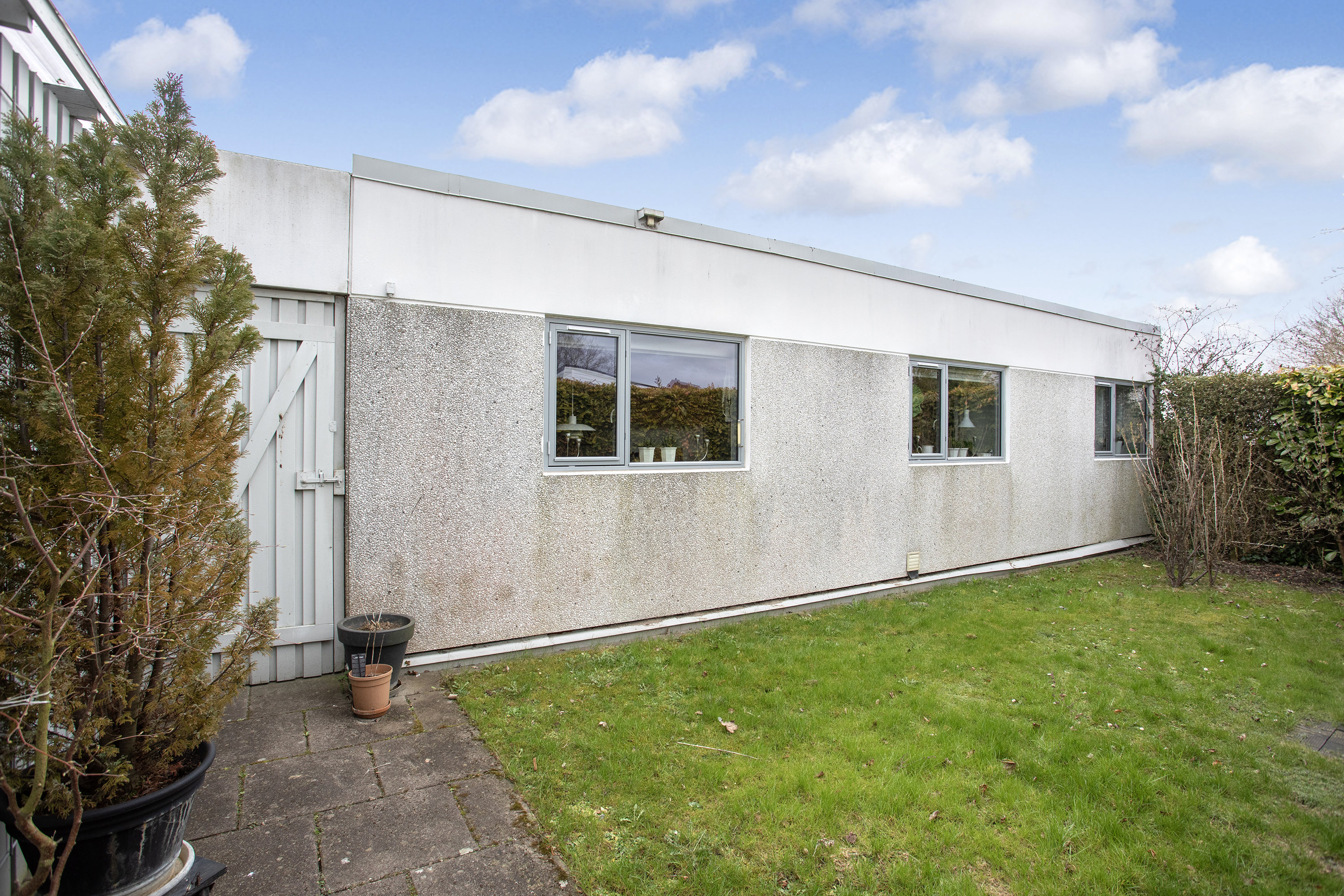 Fremhævet facade billede i fuldskærmstilstand. Billede af Rørløkken 85, 2730 Herlev