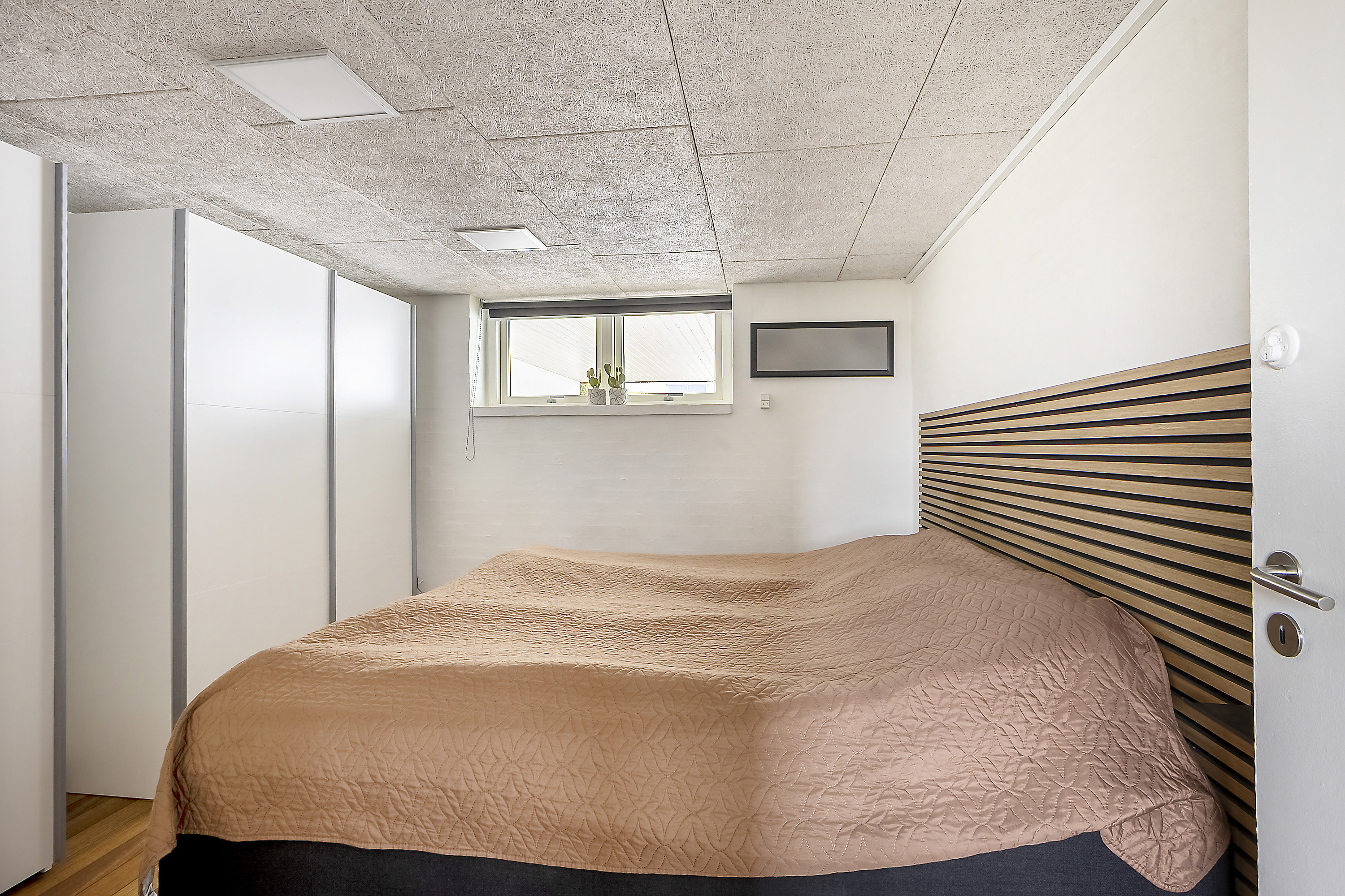 Fremhævet soveværelse billede i fuldskærmstilstand. Billede af Hegnet 14, Tved, 6000 Kolding