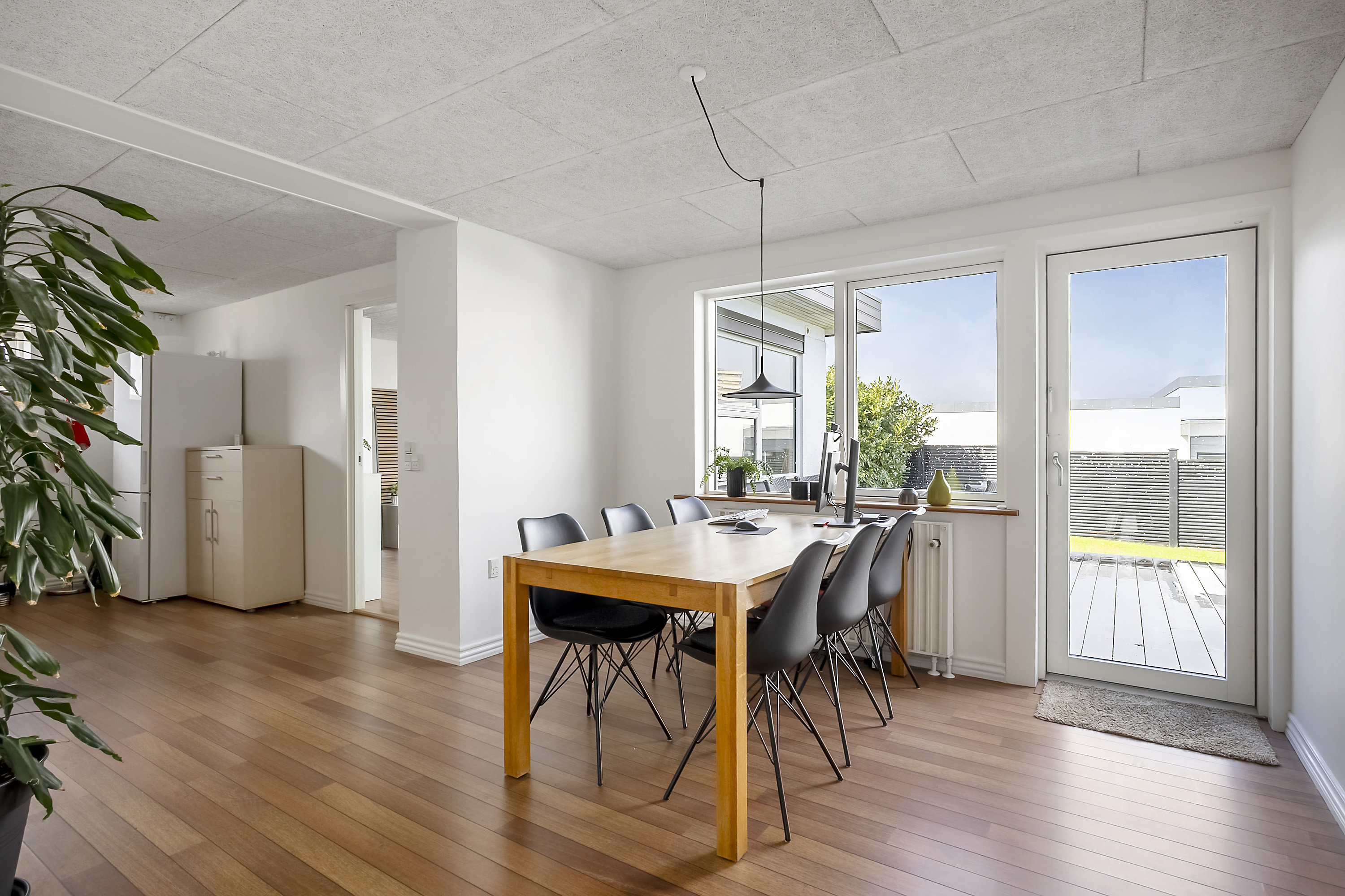 Fremhævet spisestue billede i fuldskærmstilstand. Billede af Hegnet 14, Tved, 6000 Kolding