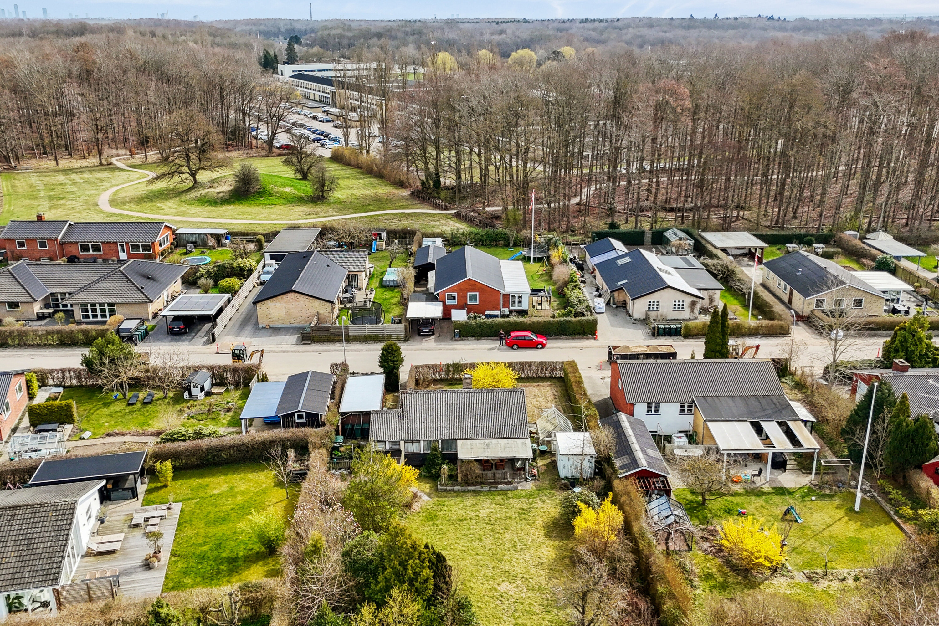 Fremhævet luftfoto billede i fuldskærmstilstand. Billede af Elmehøj 4, 2605 Brøndby