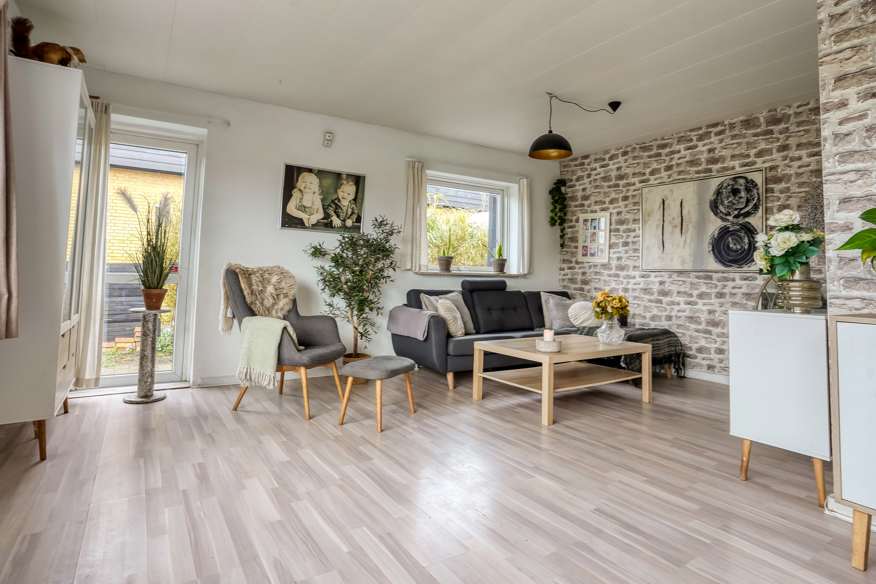 Fremhævet stue billede i fuldskærmstilstand. Billede af Rønnevej 20, 5580 Nørre Aaby