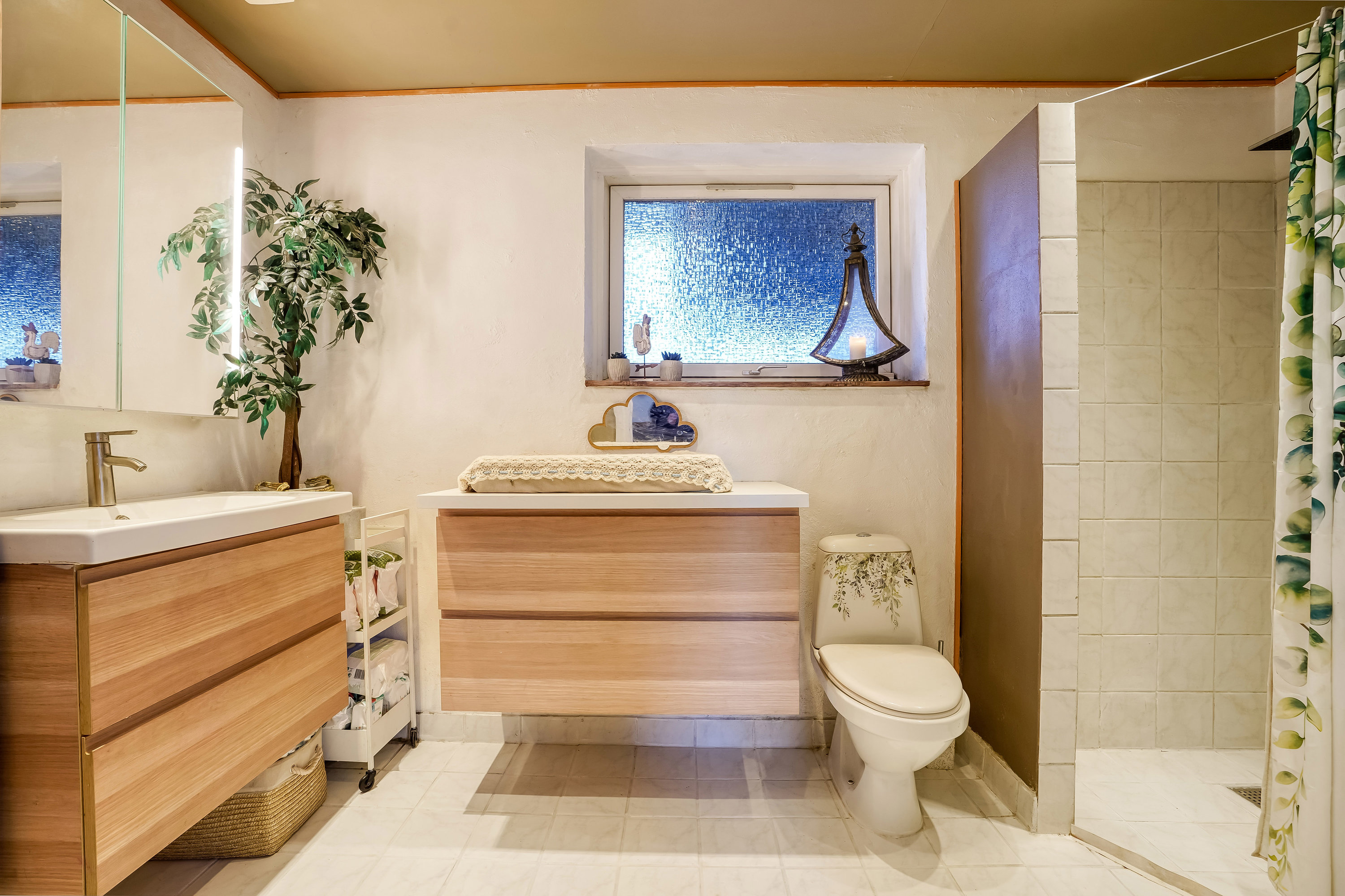 Fremhævet badeværelse billede i fuldskærmstilstand. Billede af Rønnevej 20, 5580 Nørre Aaby