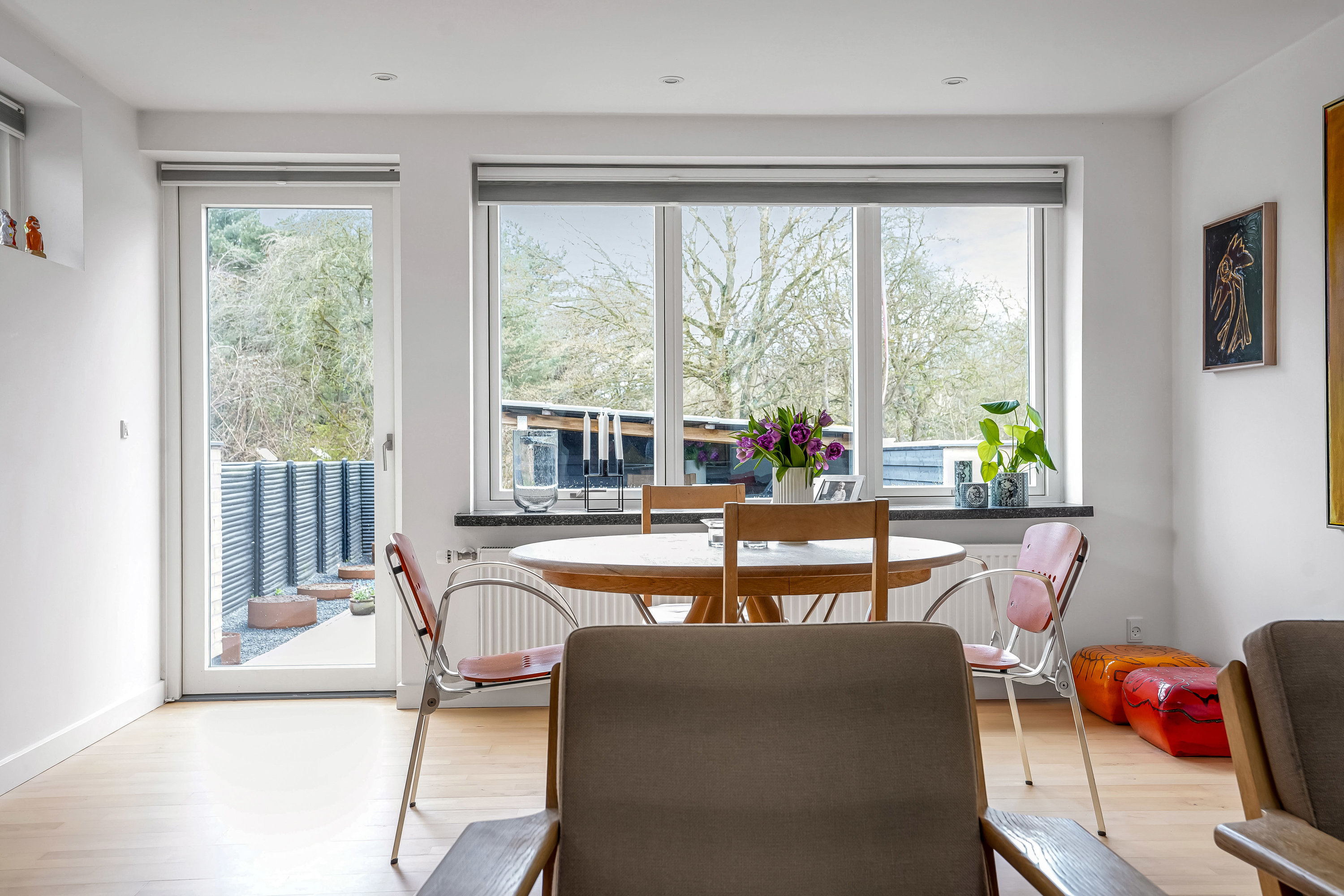 Fremhævet stue billede i fuldskærmstilstand. Billede af Hesbjergvænget 42, 5230 Odense M