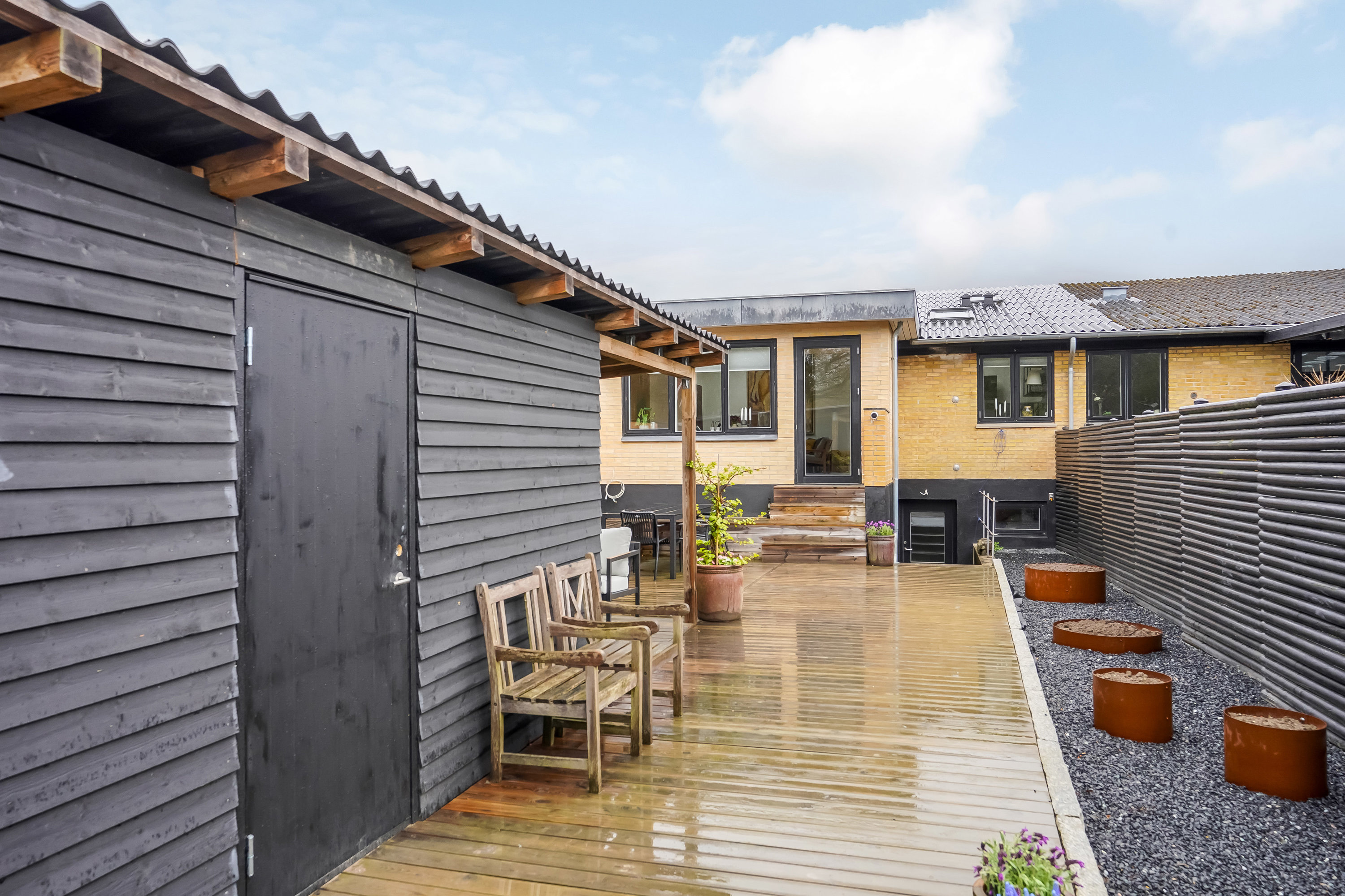 Fremhævet terrasse billede i fuldskærmstilstand. Billede af Hesbjergvænget 42, 5230 Odense M