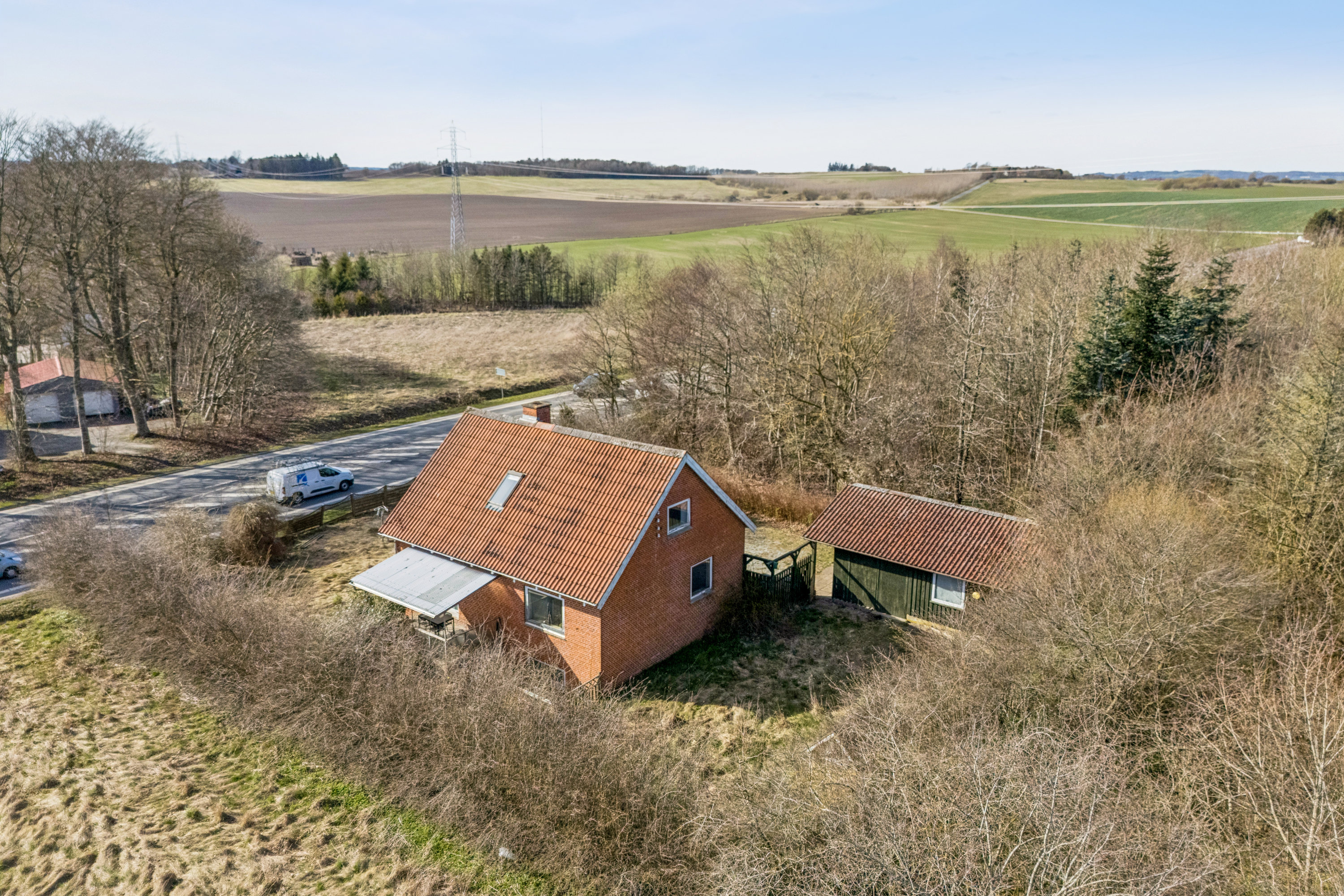 Fremhævet luftfoto billede i fuldskærmstilstand. Billede af Skanderborgvej 149, Haldum, 8382 Hinnerup