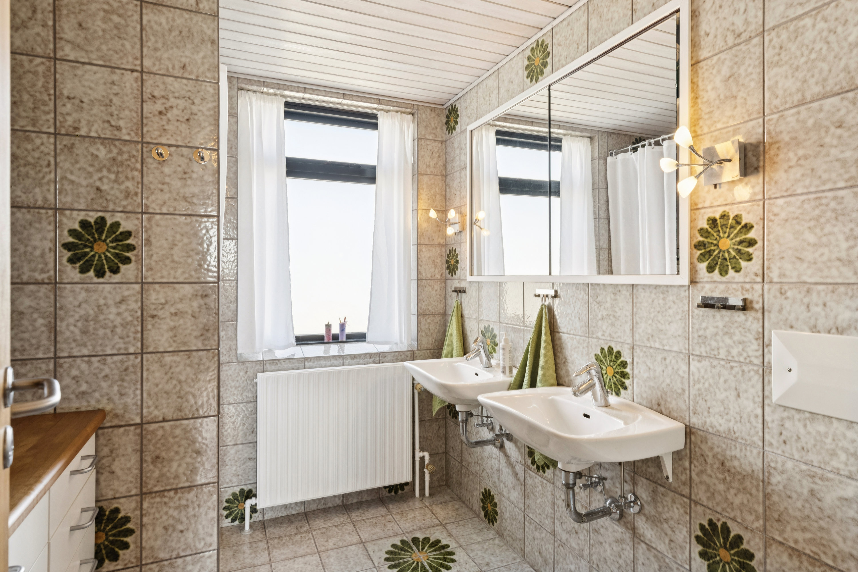 Fremhævet badeværelse billede i fuldskærmstilstand. Billede af Vælding Bjergvej 17, Nørbølling, 6650 Brørup