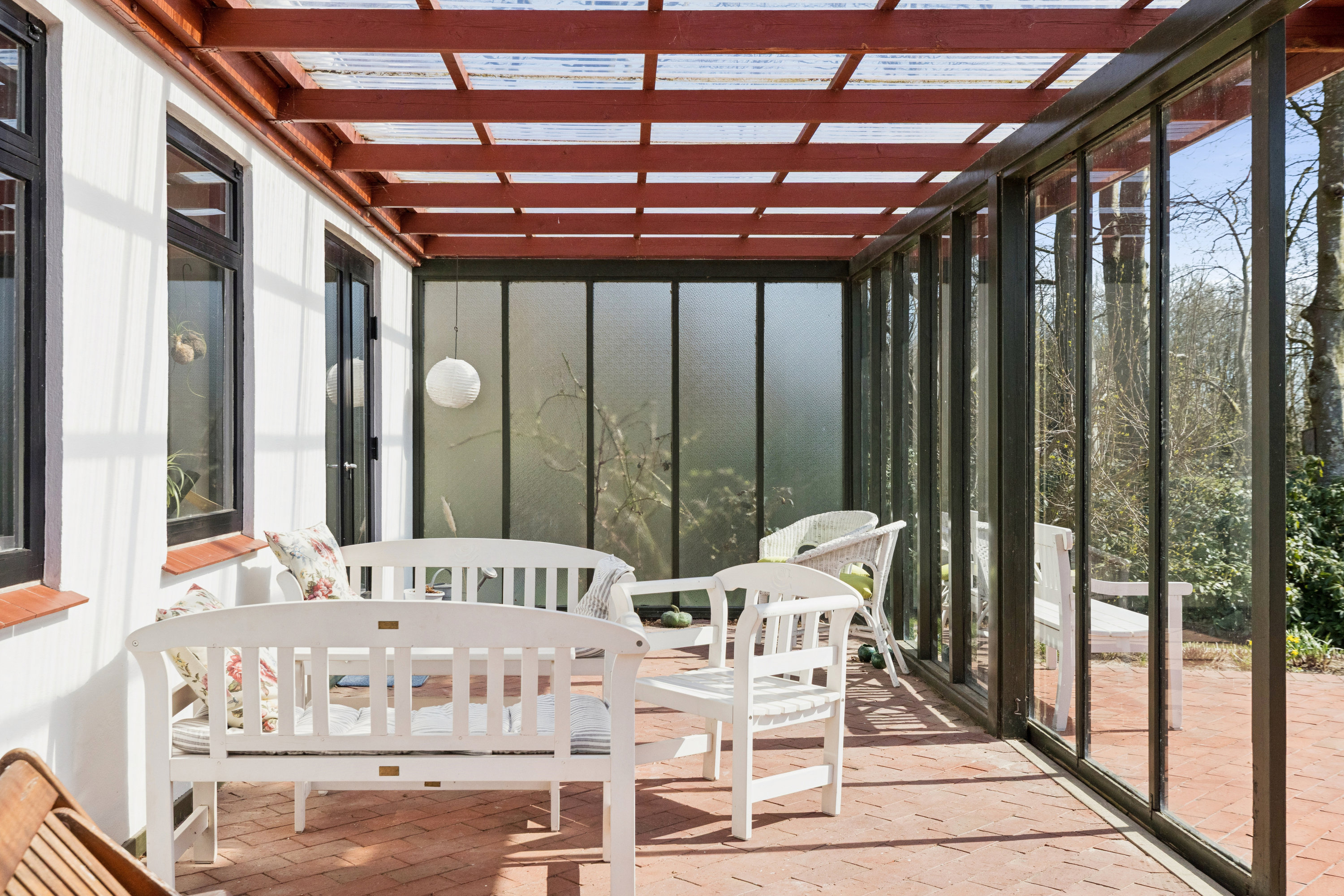 Fremhævet terrasse billede i fuldskærmstilstand. Billede af Vælding Bjergvej 17, Nørbølling, 6650 Brørup