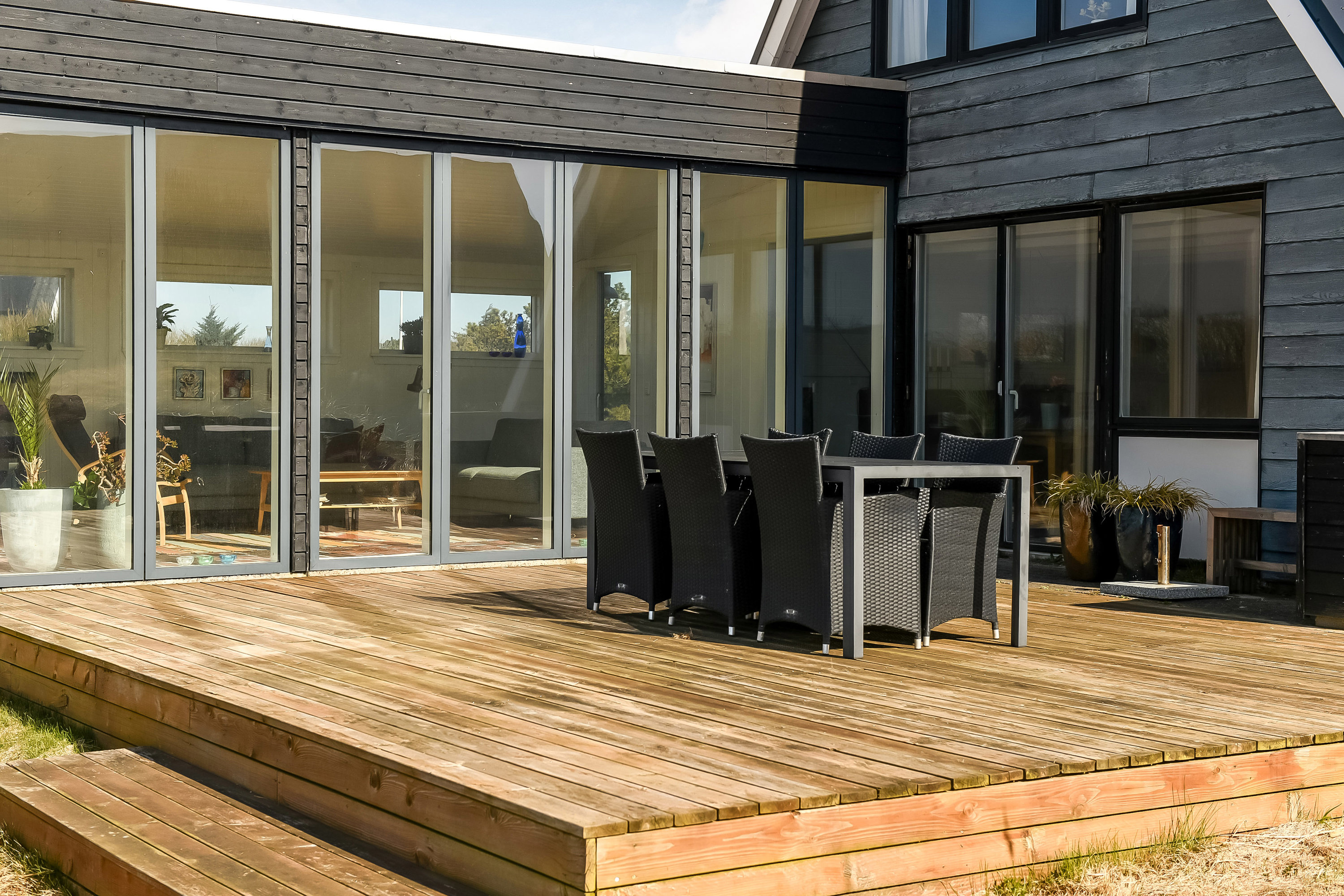 Fremhævet terrasse billede i fuldskærmstilstand. Billede af Slunden 76, Rindby Strand, 6720 Fanø