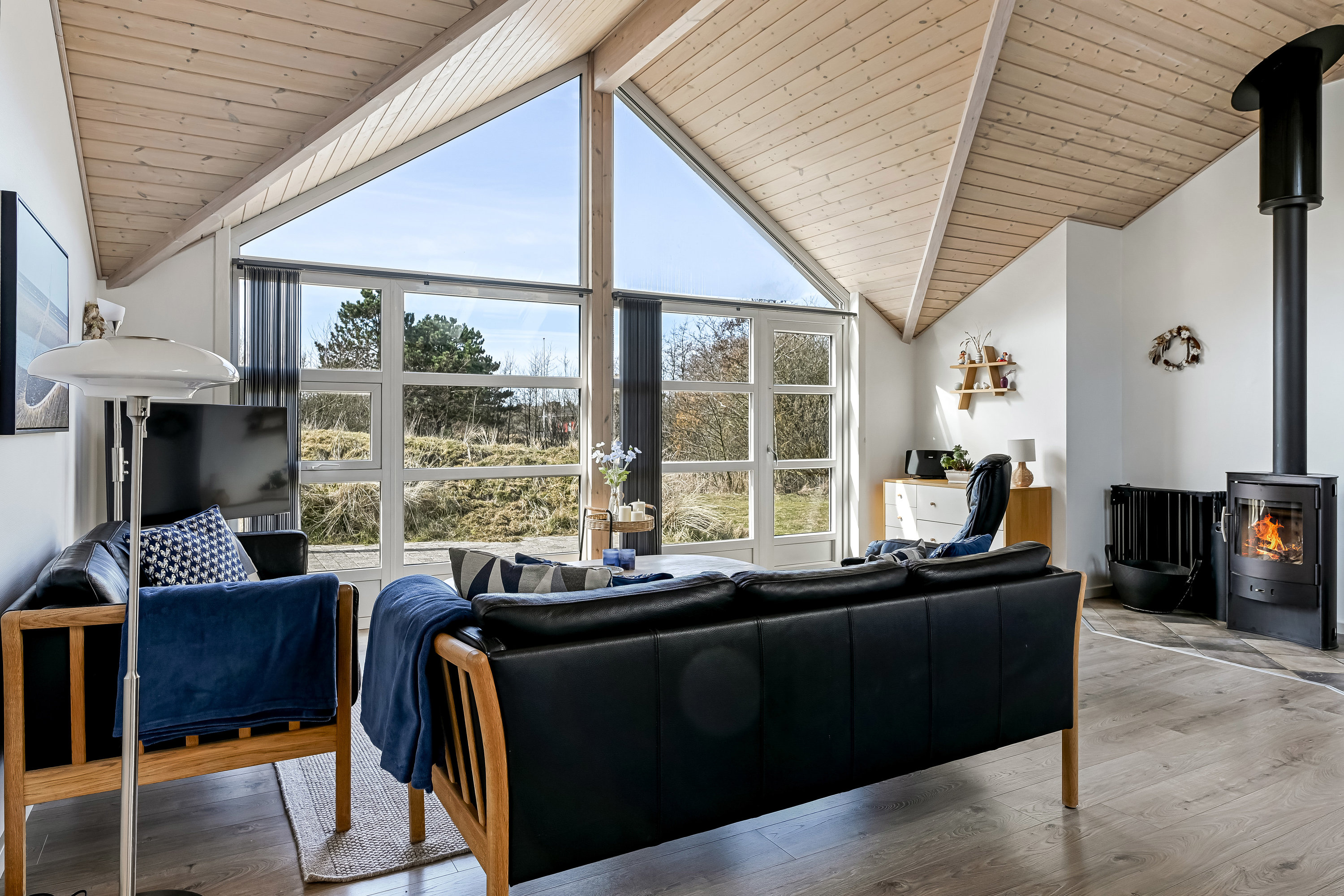 Fremhævet stue billede i fuldskærmstilstand. Billede af Strandgårdsvej 11, Rindby Strand, 6720 Fanø