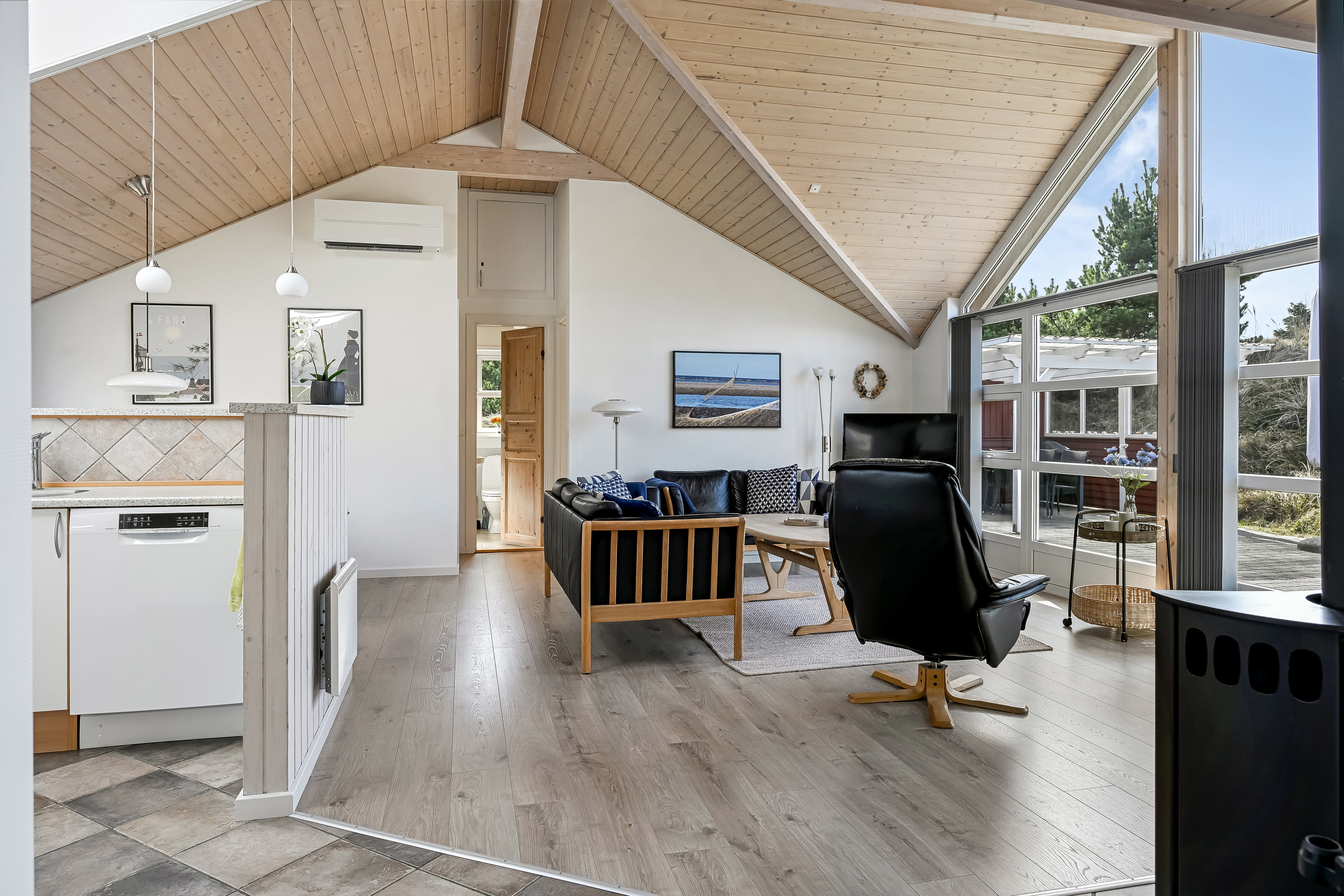 Fremhævet stue billede i fuldskærmstilstand. Billede af Strandgårdsvej 11, Rindby Strand, 6720 Fanø