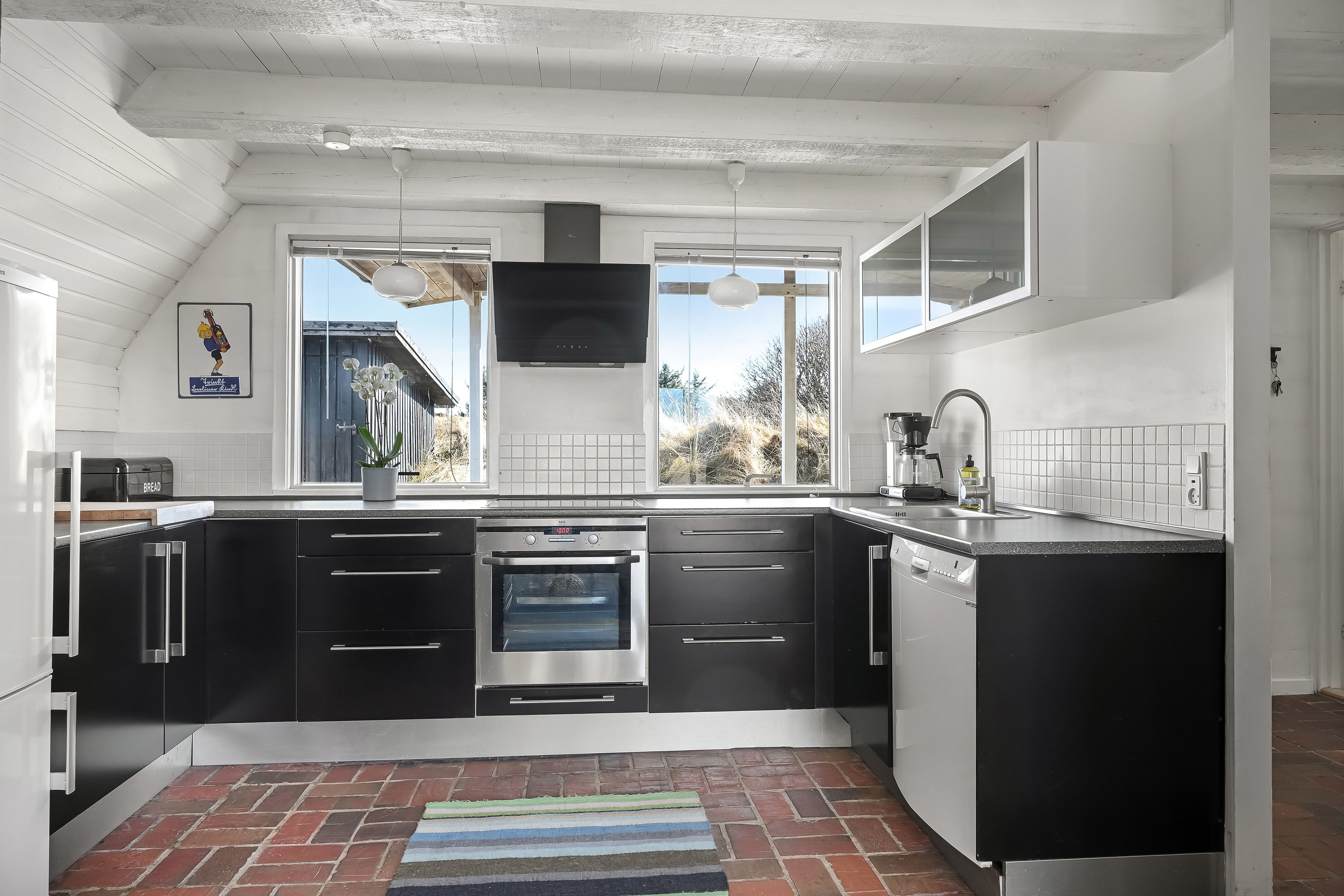 Fremhævet køkken billede i fuldskærmstilstand. Billede af Slunden 76, Rindby Strand, 6720 Fanø