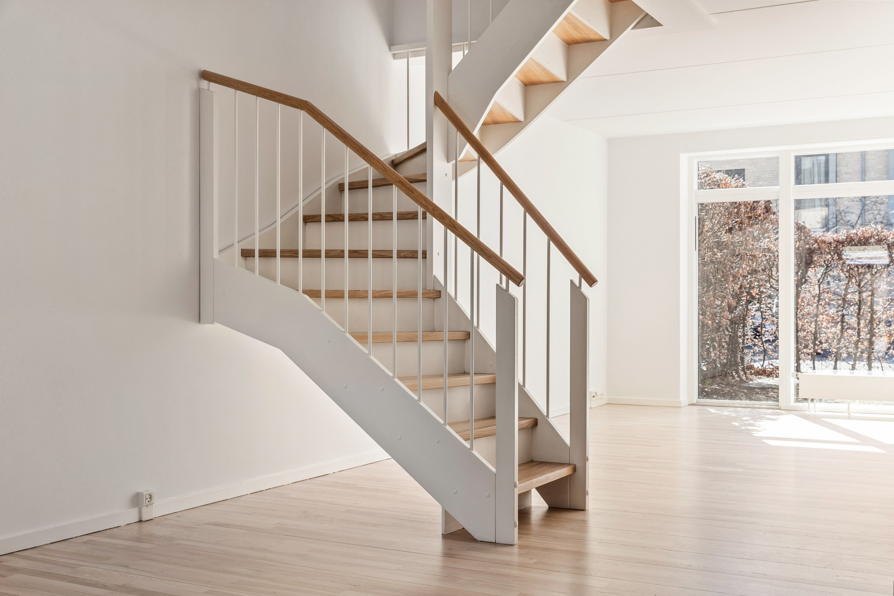 Fremhævet trappe billede i fuldskærmstilstand. Billede af Strandhaven 105, 2665 Vallensbæk Strand