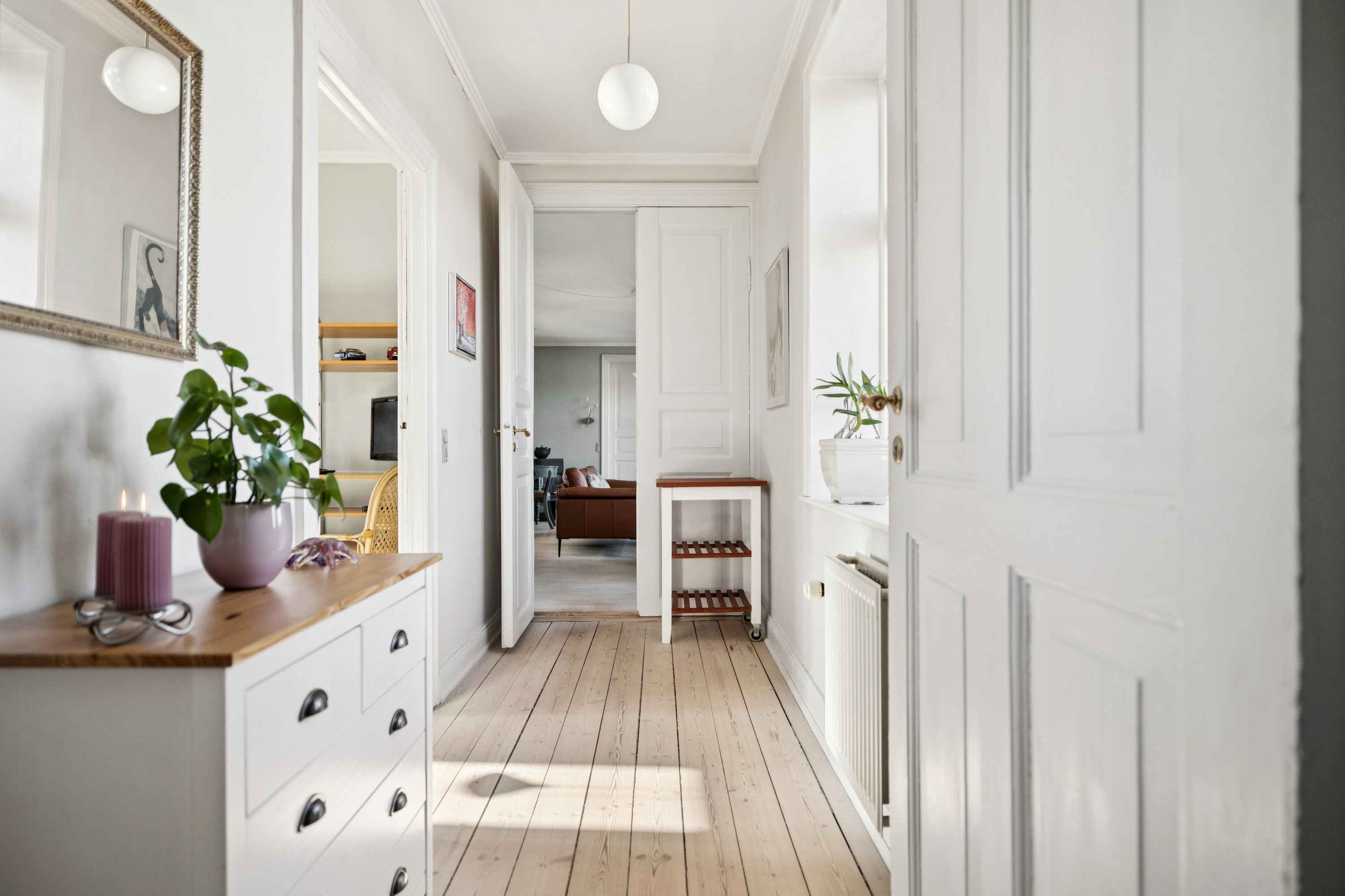 Fremhævet gang billede i fuldskærmstilstand. Billede af Jernbanegade 6, 1., 9510 Arden