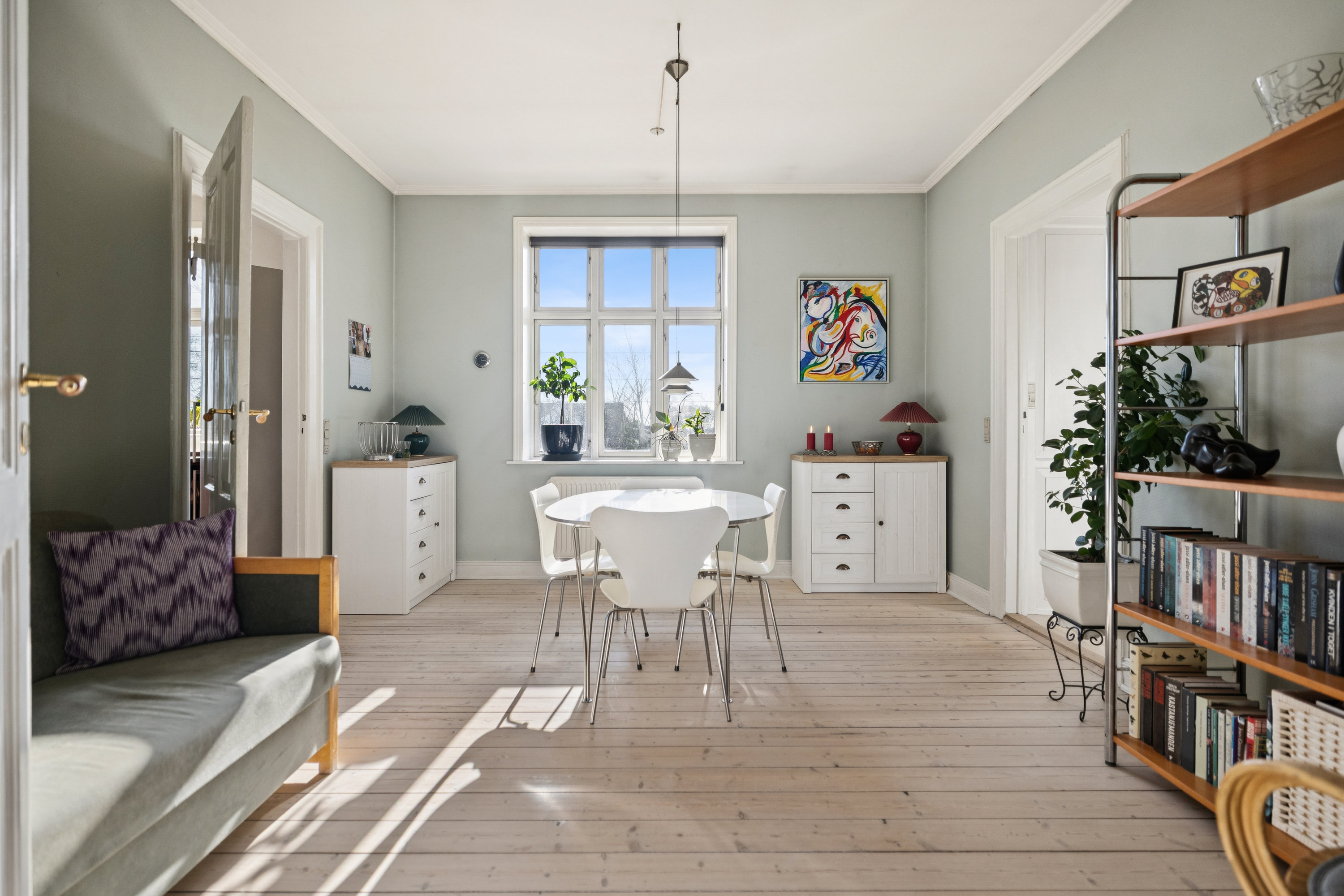 Fremhævet spisestue billede i fuldskærmstilstand. Billede af Jernbanegade 6, 1., 9510 Arden