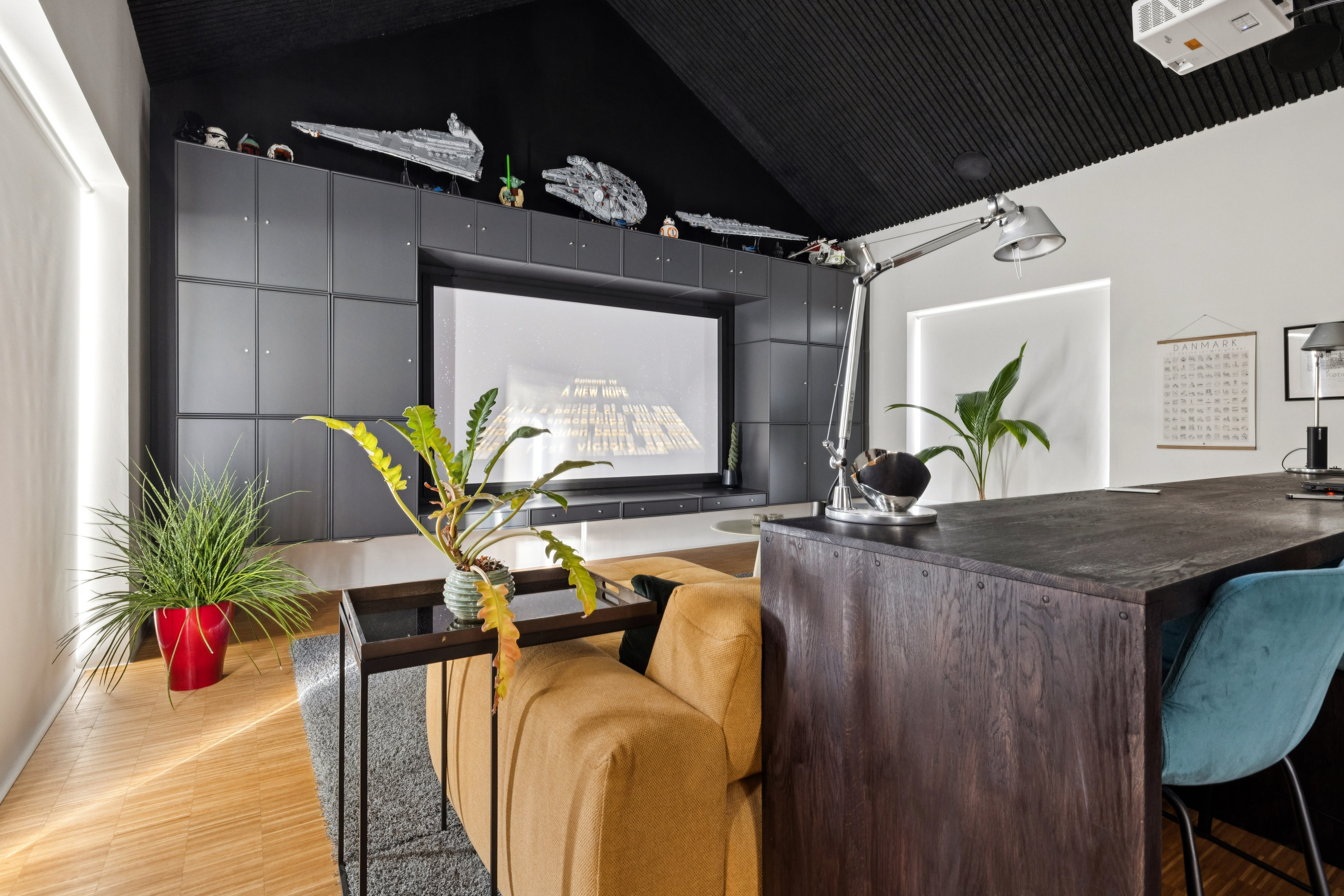 Fremhævet stue billede i fuldskærmstilstand. Billede af Liseborg Mark 92, 8800 Viborg