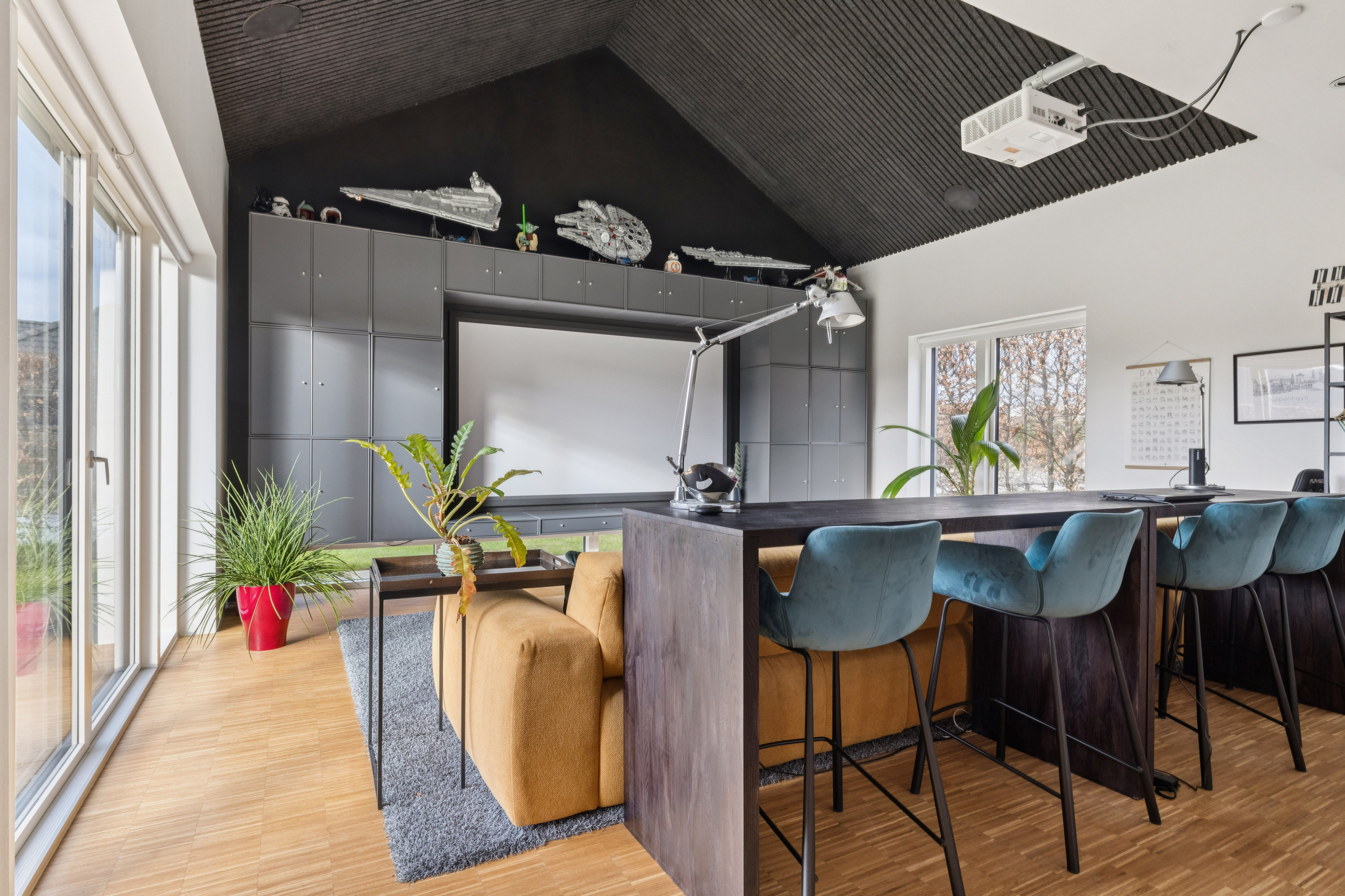 Fremhævet spisestue billede i fuldskærmstilstand. Billede af Liseborg Mark 92, 8800 Viborg