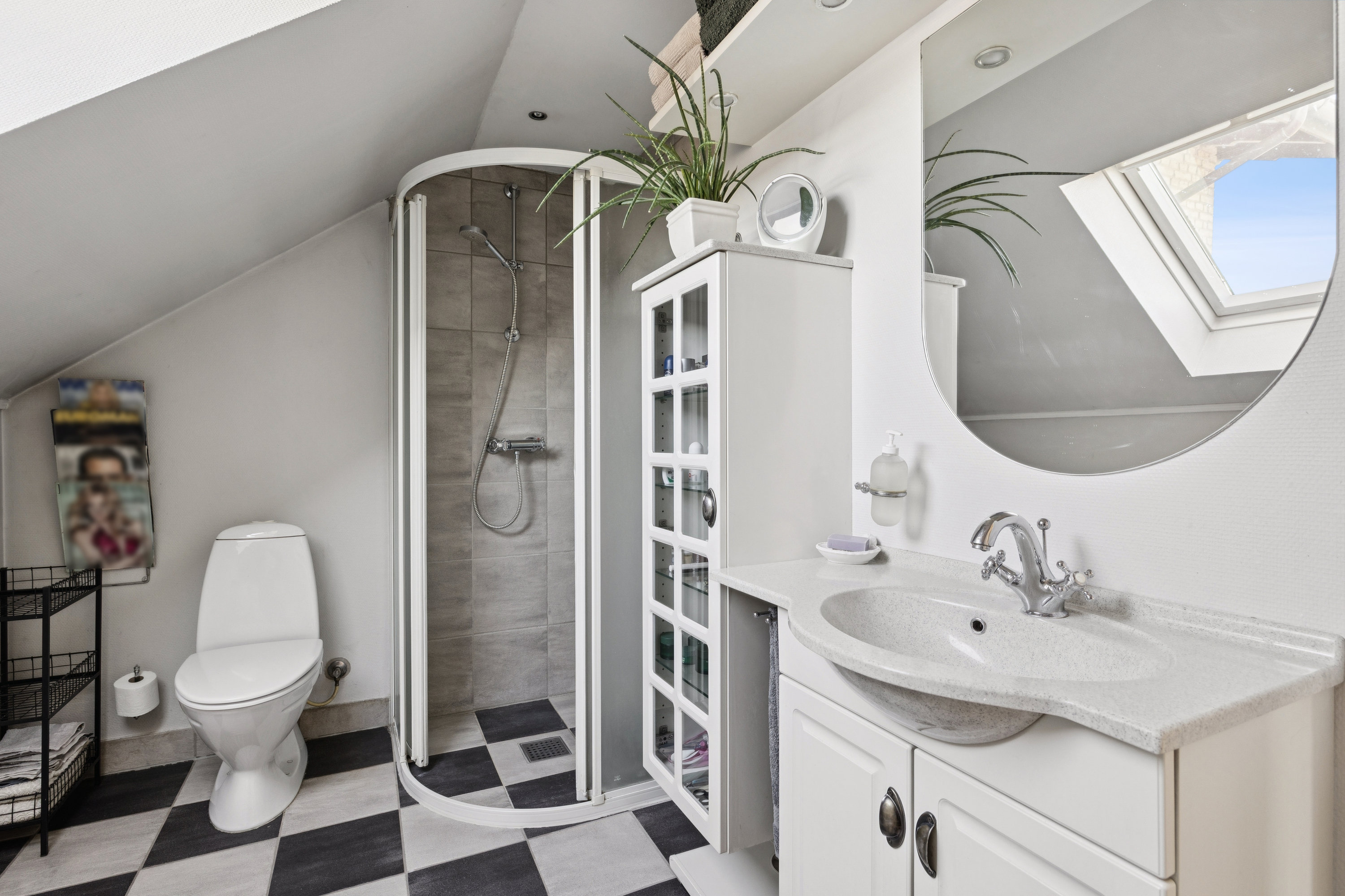 Fremhævet badeværelse billede i fuldskærmstilstand. Billede af Jernbanegade 6, 1., 9510 Arden