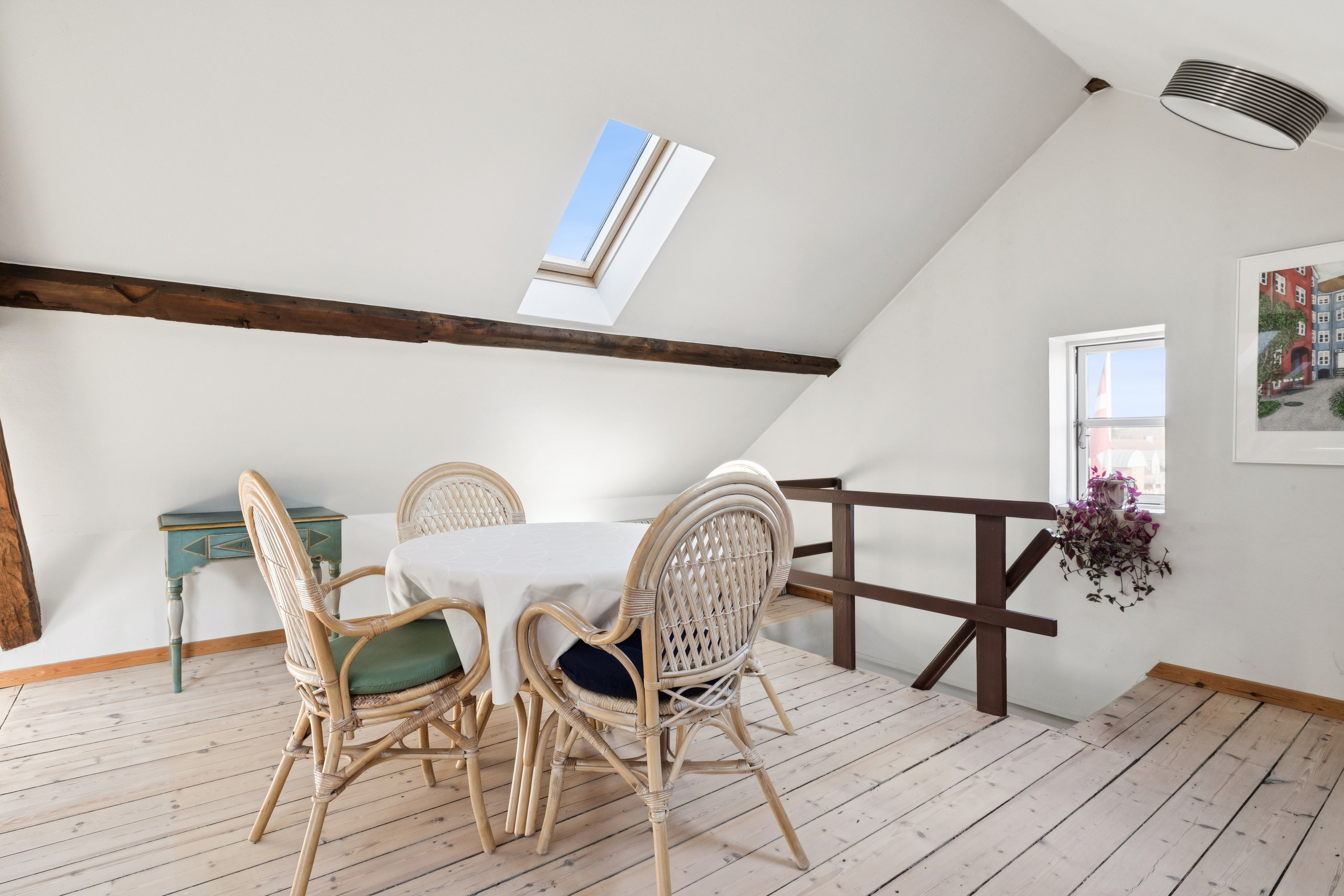 Fremhævet stue billede i fuldskærmstilstand. Billede af Jernbanegade 6, 1., 9510 Arden