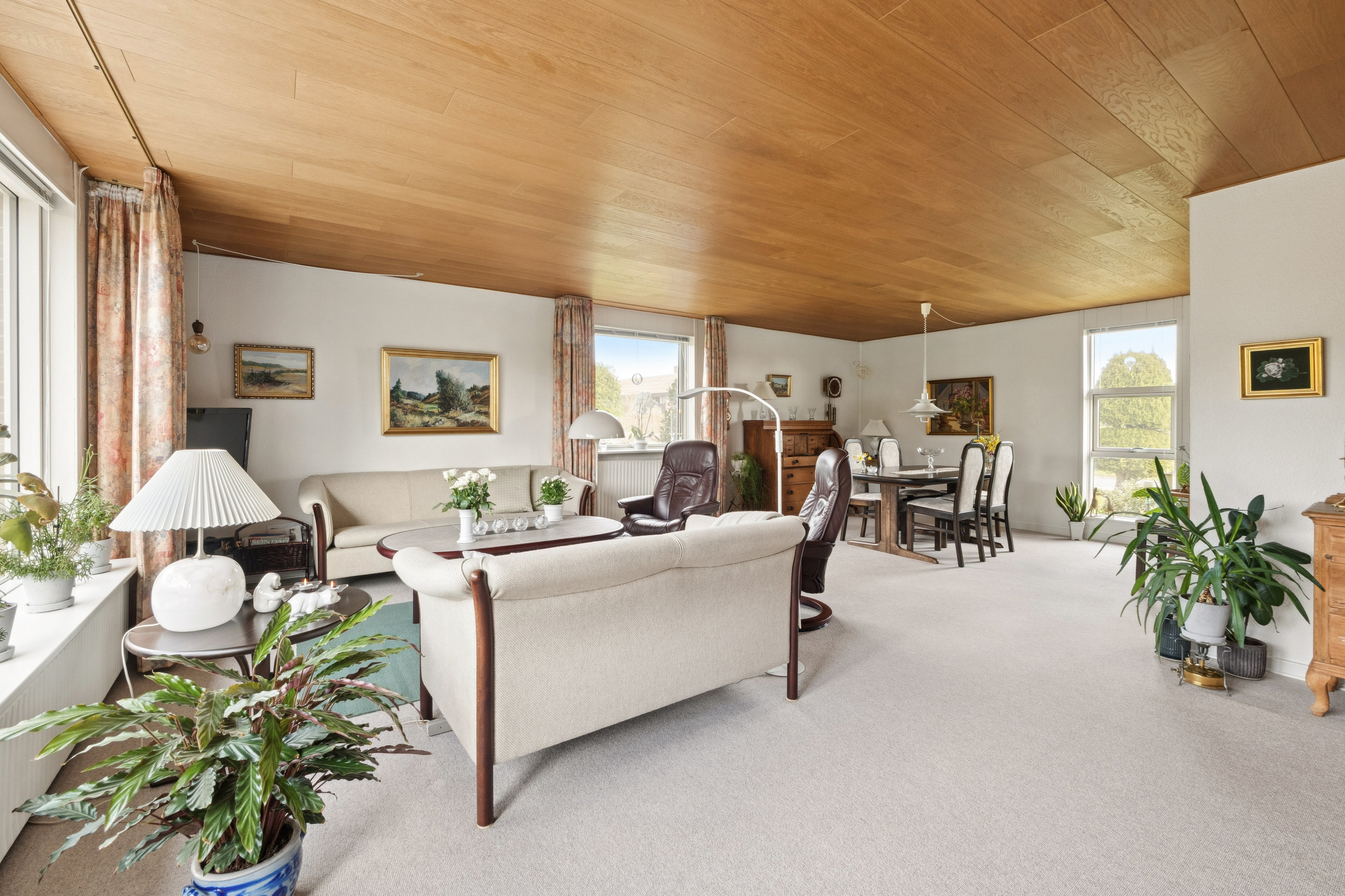 Fremhævet stue billede i fuldskærmstilstand. Billede af Olgavej 46, Vinde, 7800 Skive