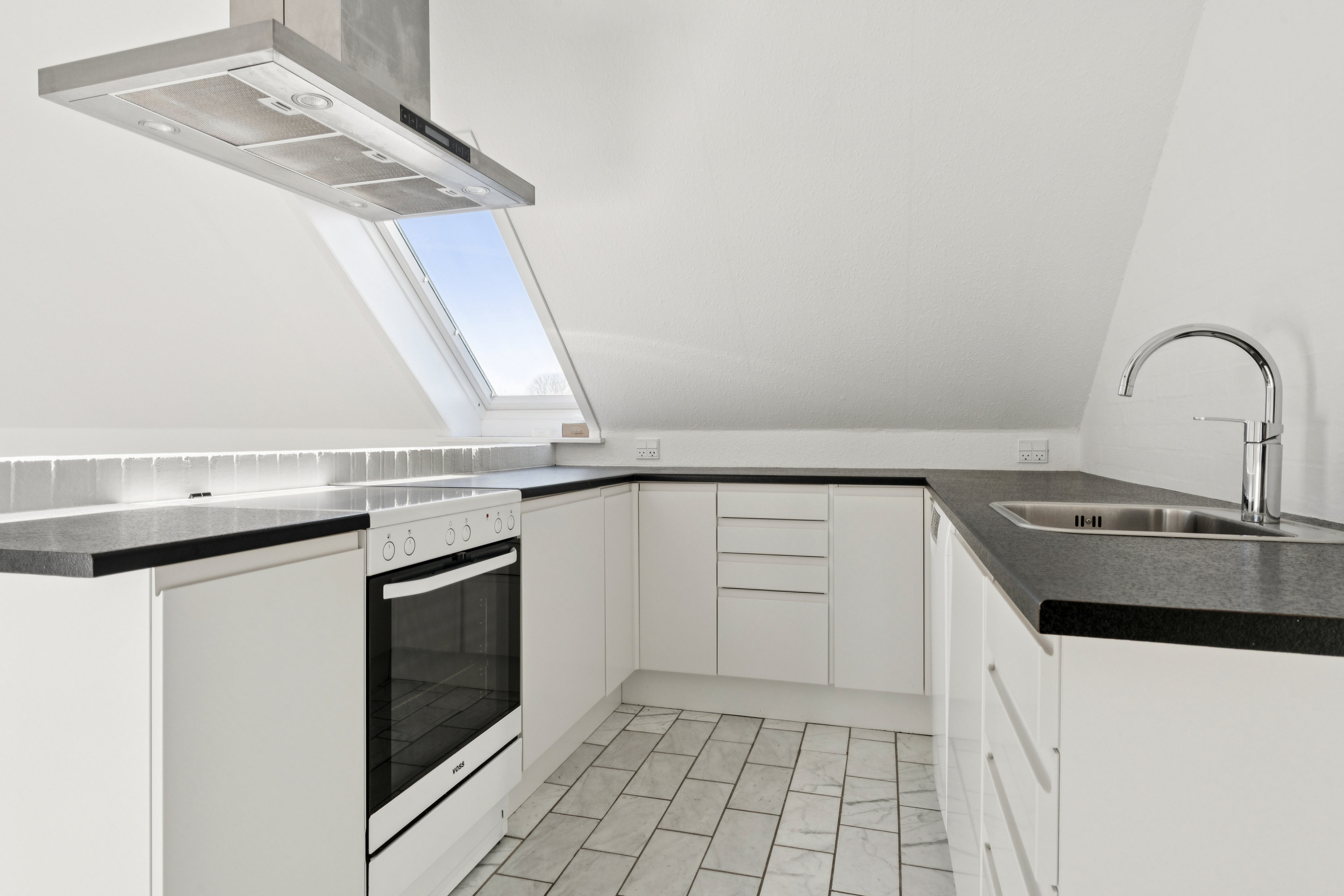 Fremhævet køkken billede i fuldskærmstilstand. Billede af Jakob Skomager Vej 1, 2. 1., Hasseris, 9000 Aalborg