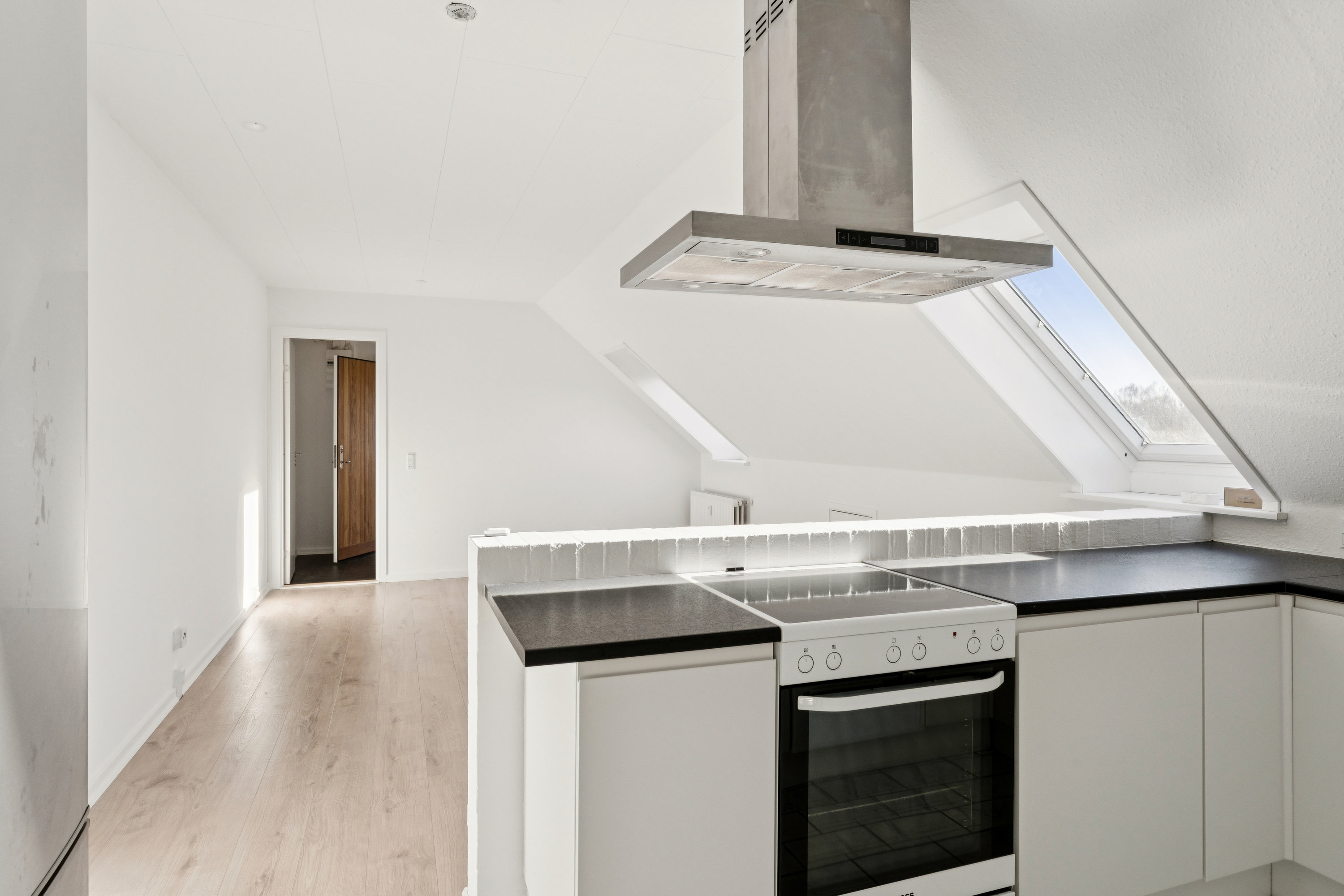 Fremhævet køkken billede i fuldskærmstilstand. Billede af Jakob Skomager Vej 1, 2. 1., Hasseris, 9000 Aalborg