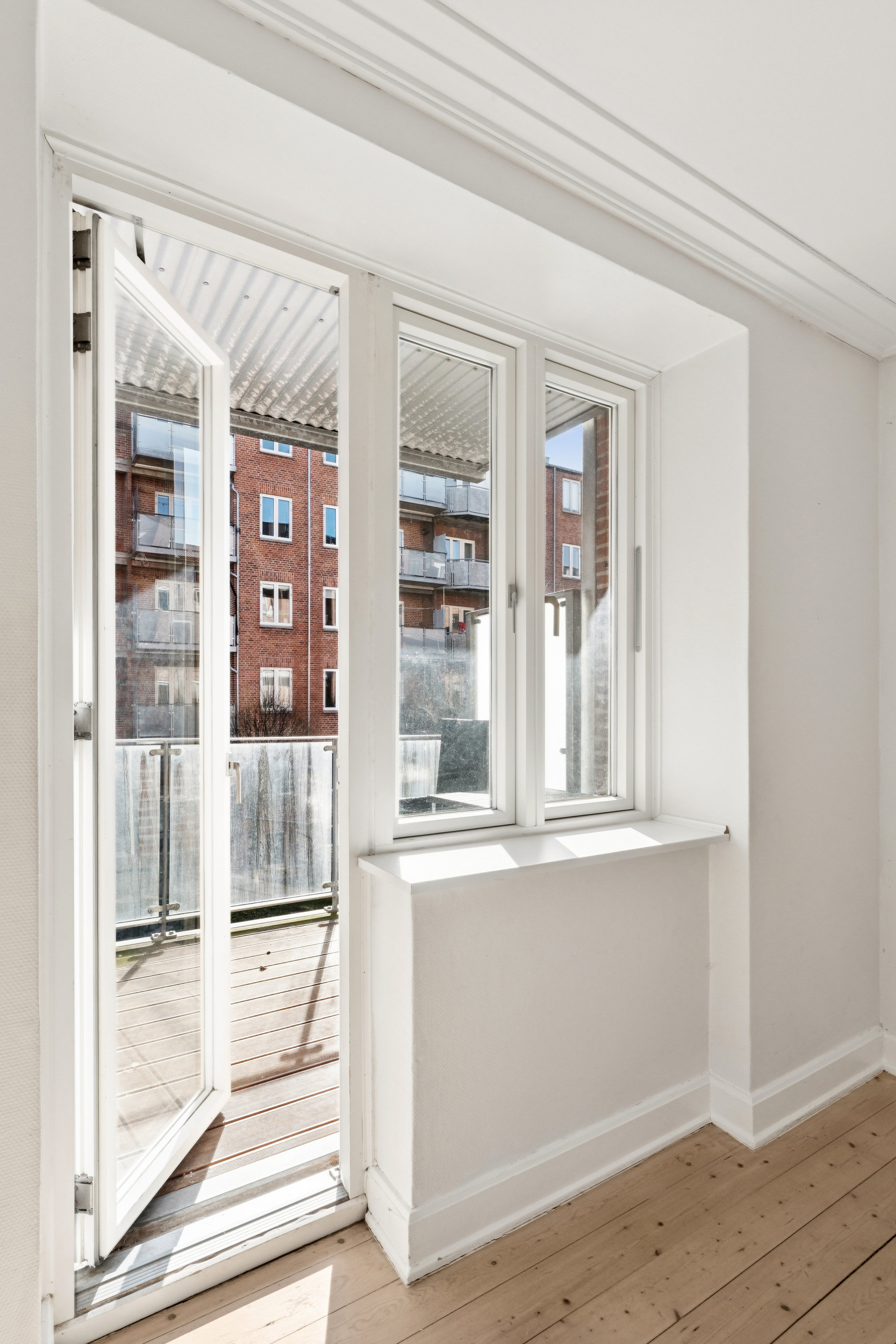 Fremhævet andet billede i fuldskærmstilstand. Billede af Dybbølgade 12, 1. th., 9000 Aalborg